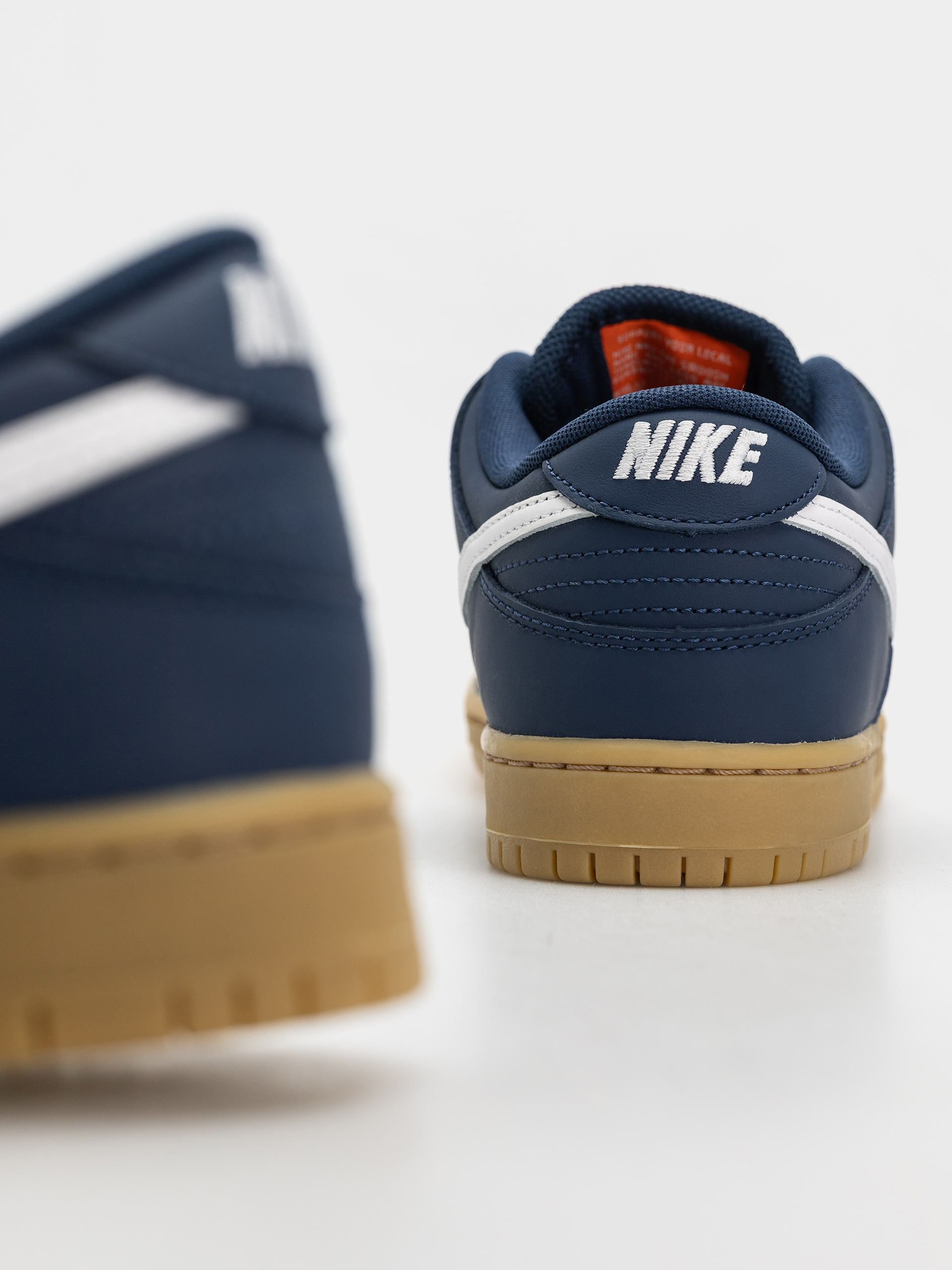 Boty Nike SB Dunk Low Pro (navy/white navy gum light brown)
