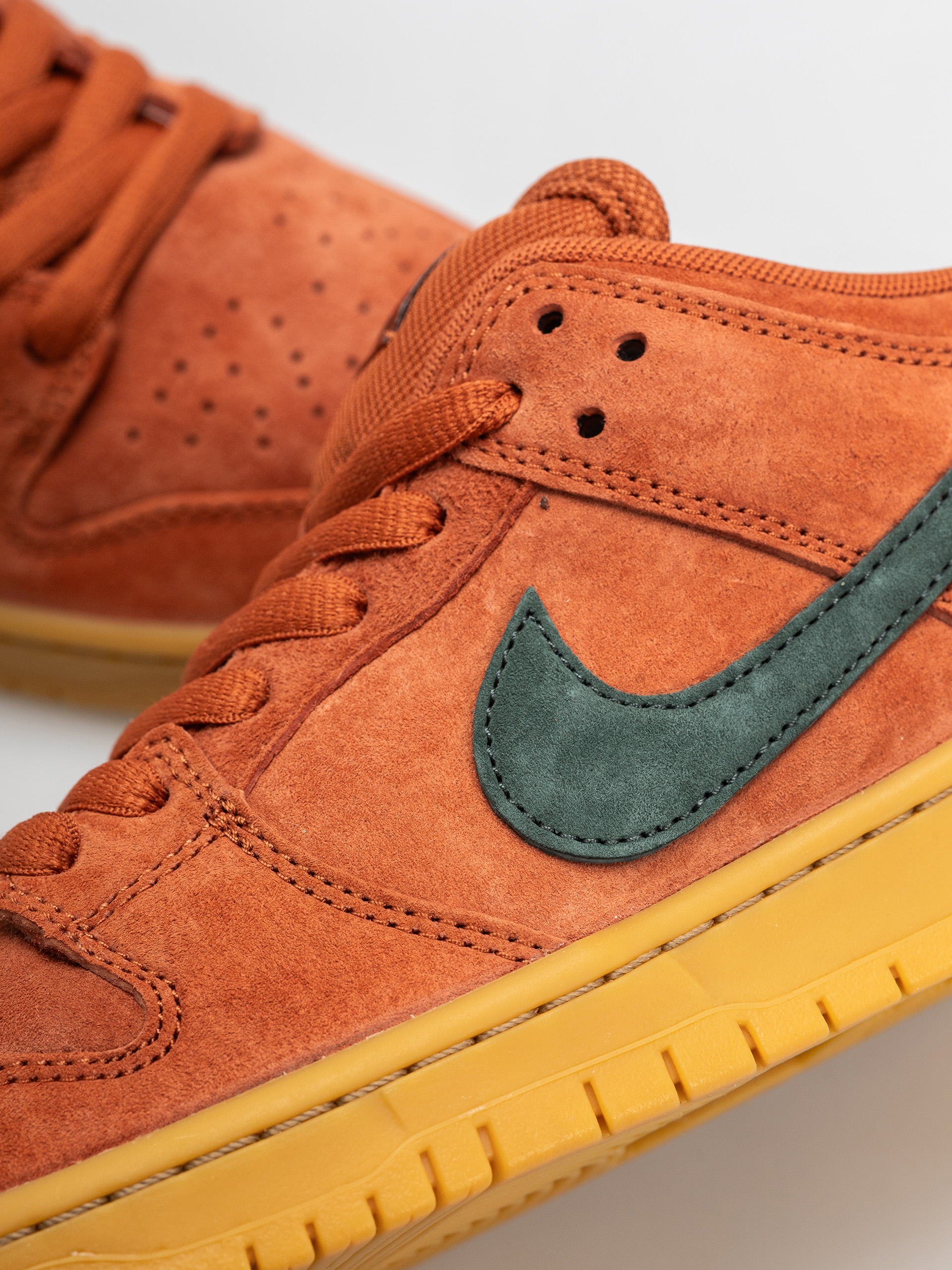 Boty Nike SB Dunk Low Pro (burnt sunrise/vintage green)