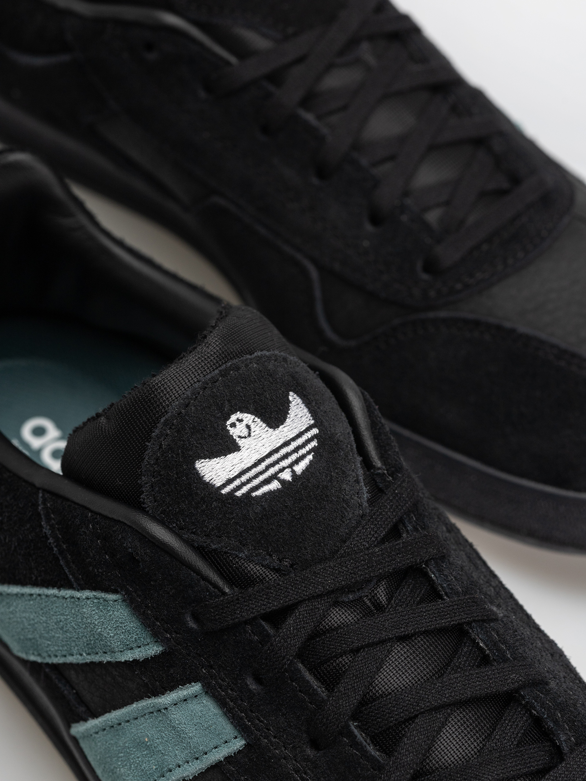 Boty adidas Aloha Super (cblack/pretea/ftwwht)