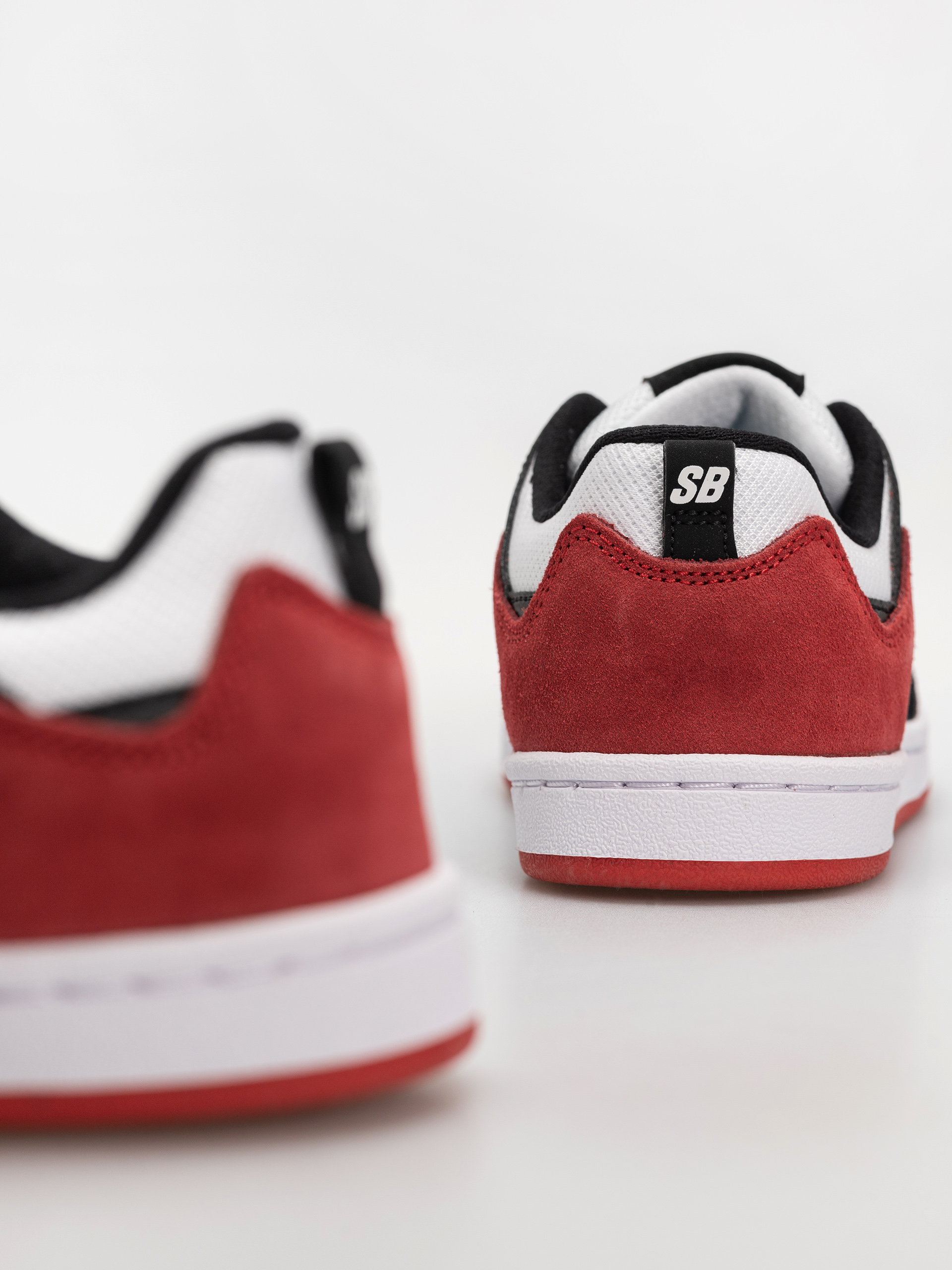 Boty Nike SB Alleyoop JR (white/black university red white)