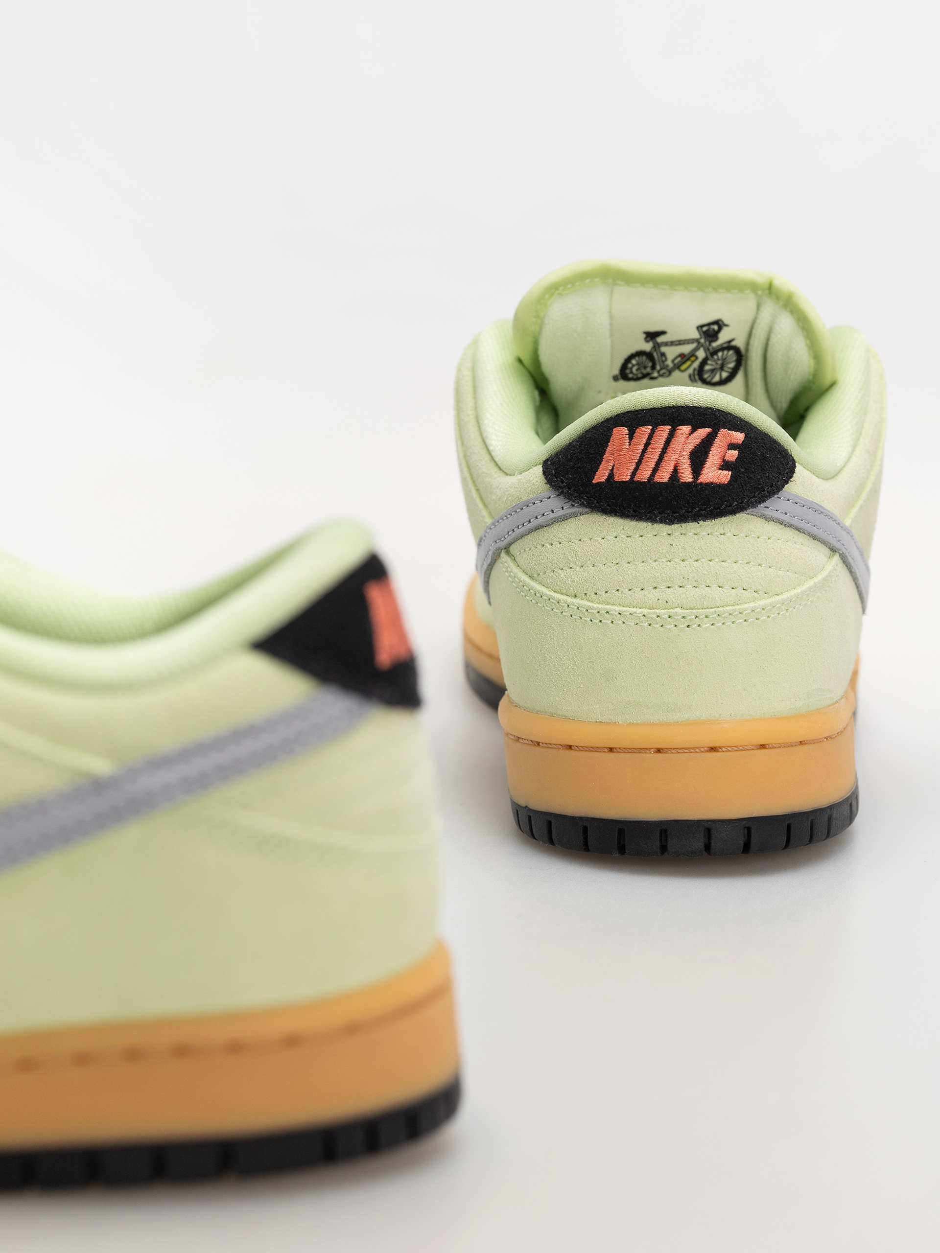 Boty Nike SB Dunk Low Pro Prm (lt liquid lime/wolf grey black)