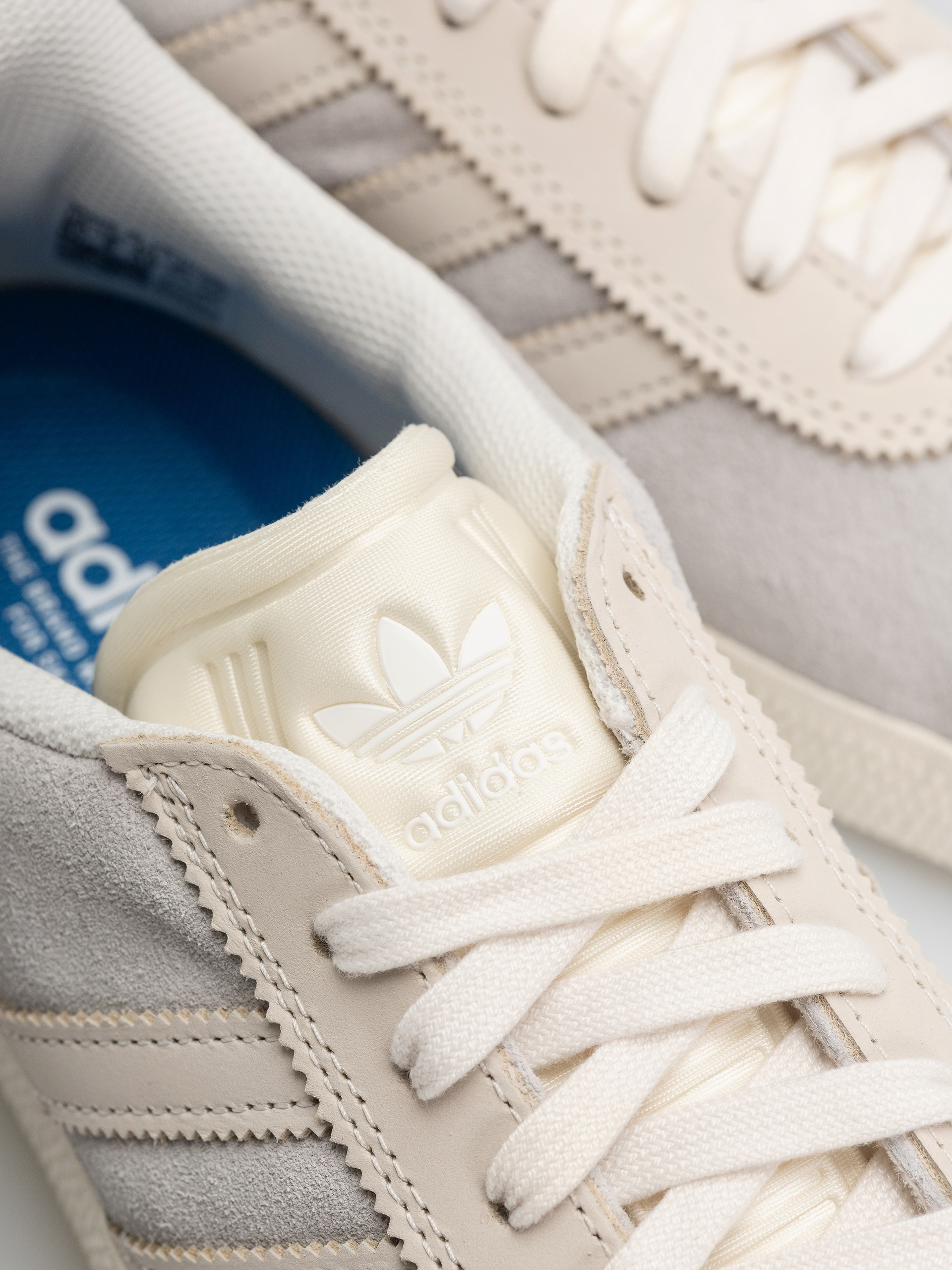 Boty adidas Gazelle Adv (gretwo/cwhite/goldmt)