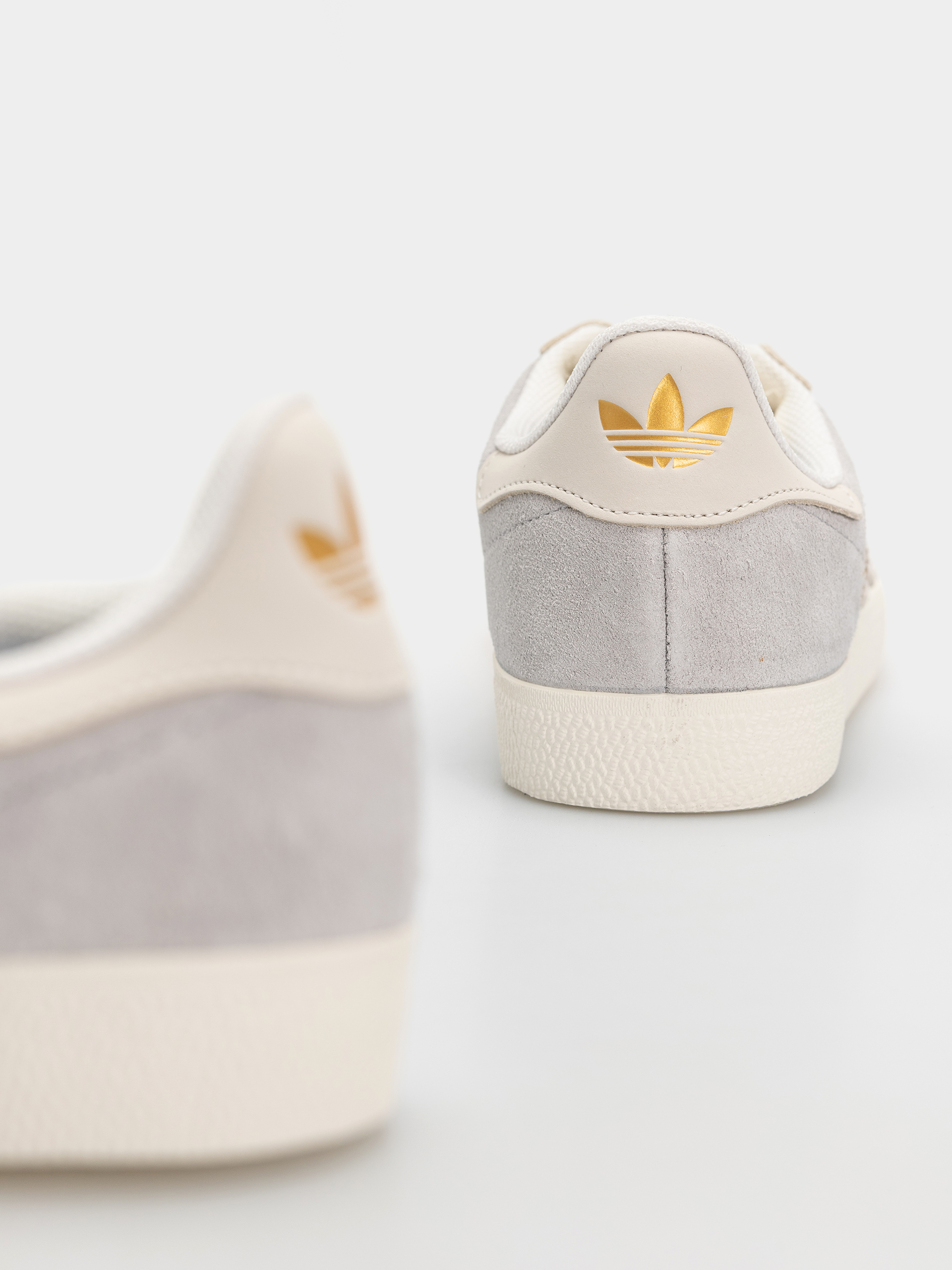 Boty adidas Gazelle Adv (gretwo/cwhite/goldmt)