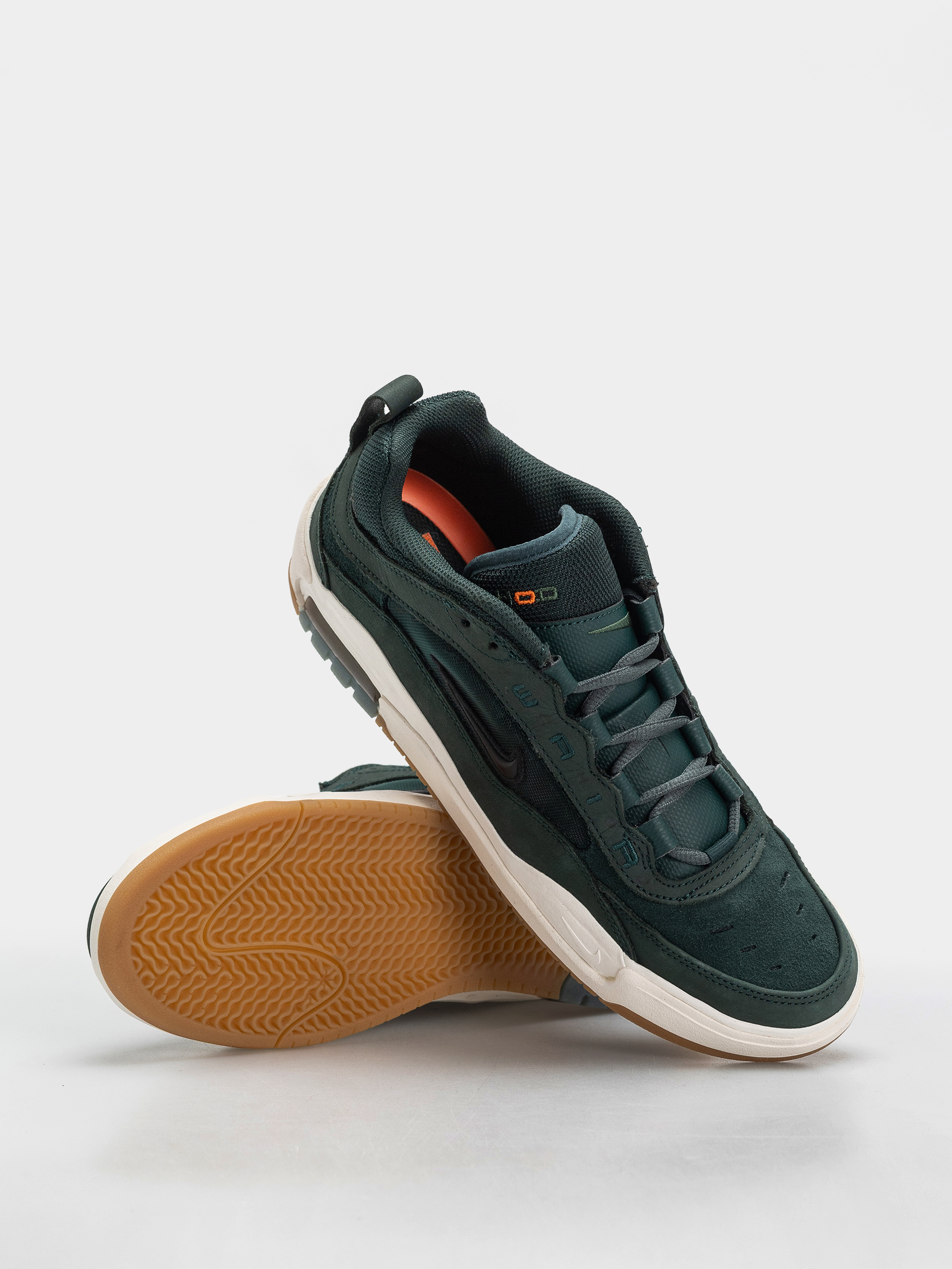 Boty Nike SB Air Max Ishod Iso (deep fir/black fir sail)