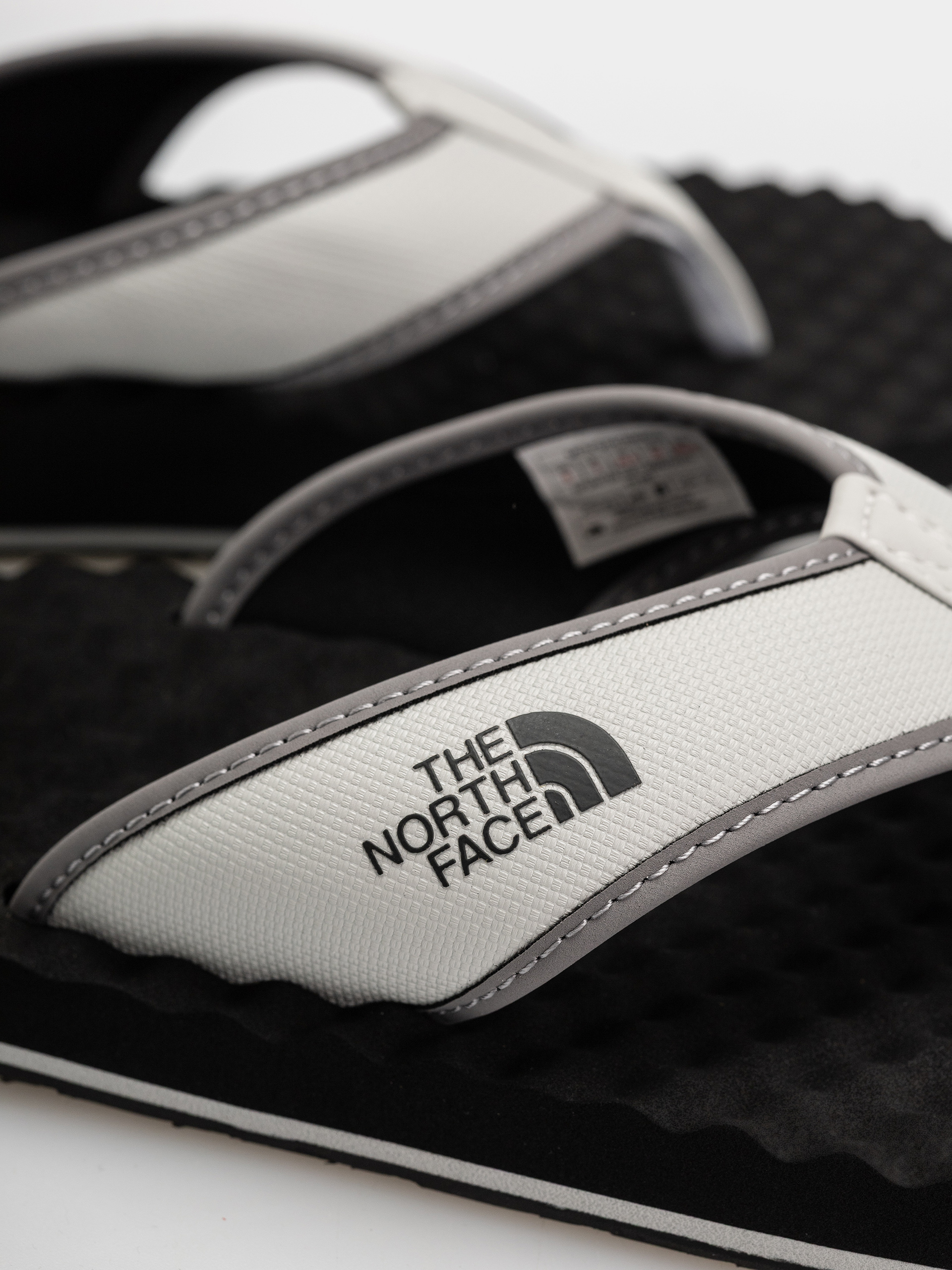 Plážovky The North Face Base Camp Flip Flop II (highrsgr/tnfblk)