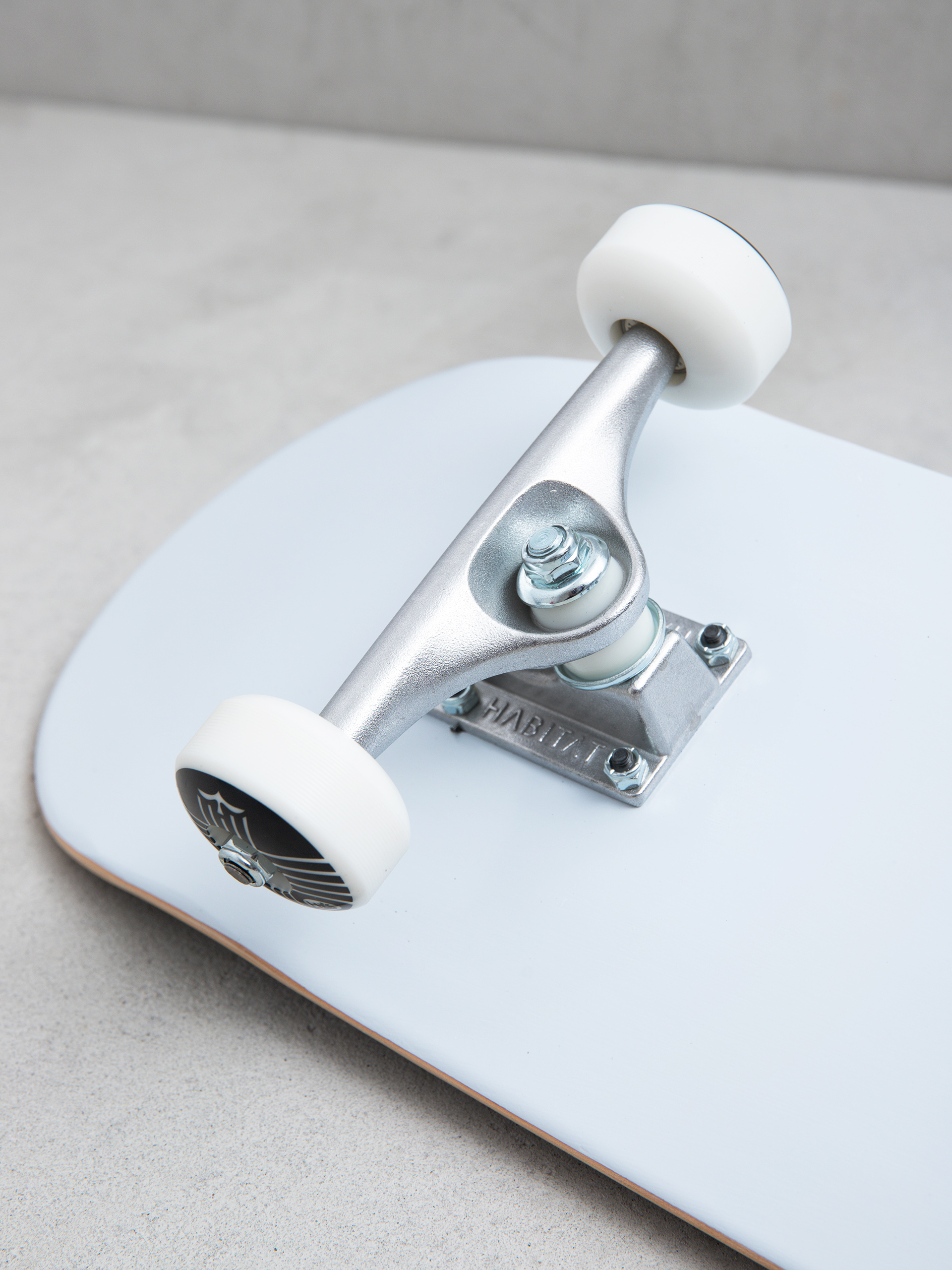 Skateboard Habitat Pod (white)