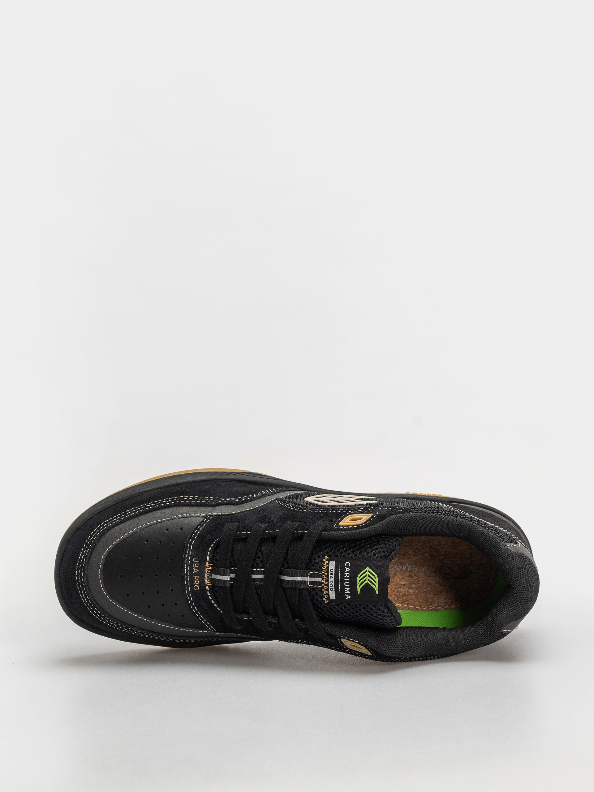 Boty Cariuma Uba Pro (black suede and mesh silver cloud logo)