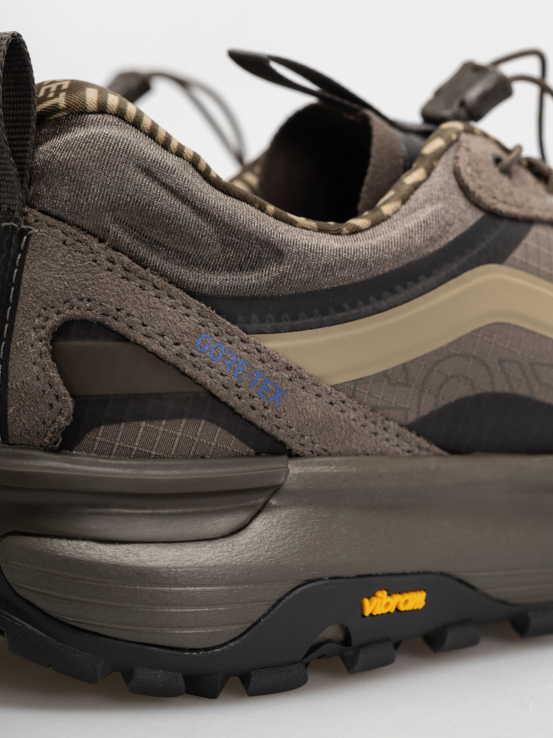 Zimní boty Vans Crosspath Xc Gore Tex (bungee cord/coa)
