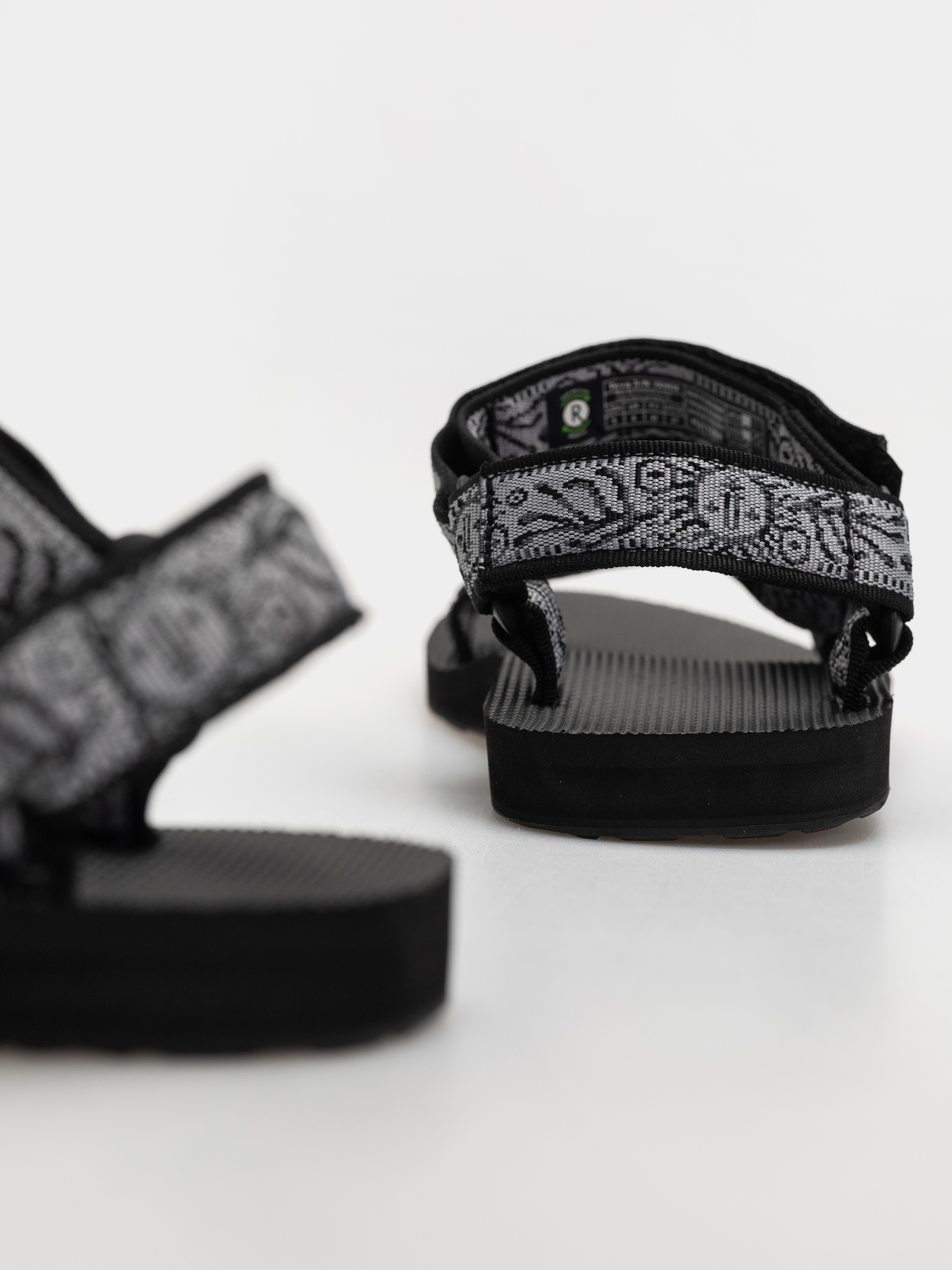 Sandaly Teva Original Universal (windy summer black/grey)