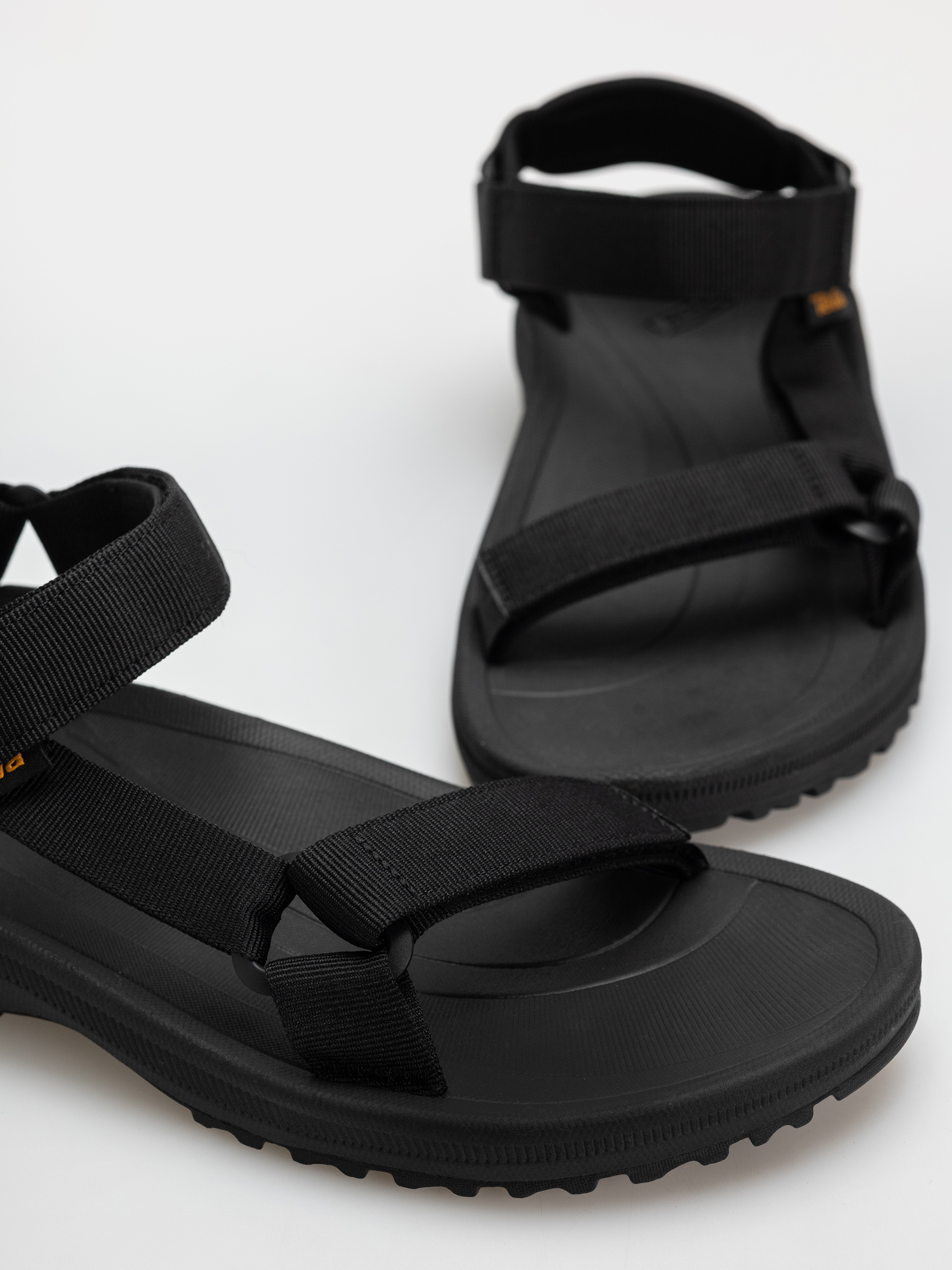 Sandaly Teva Winsted (black)