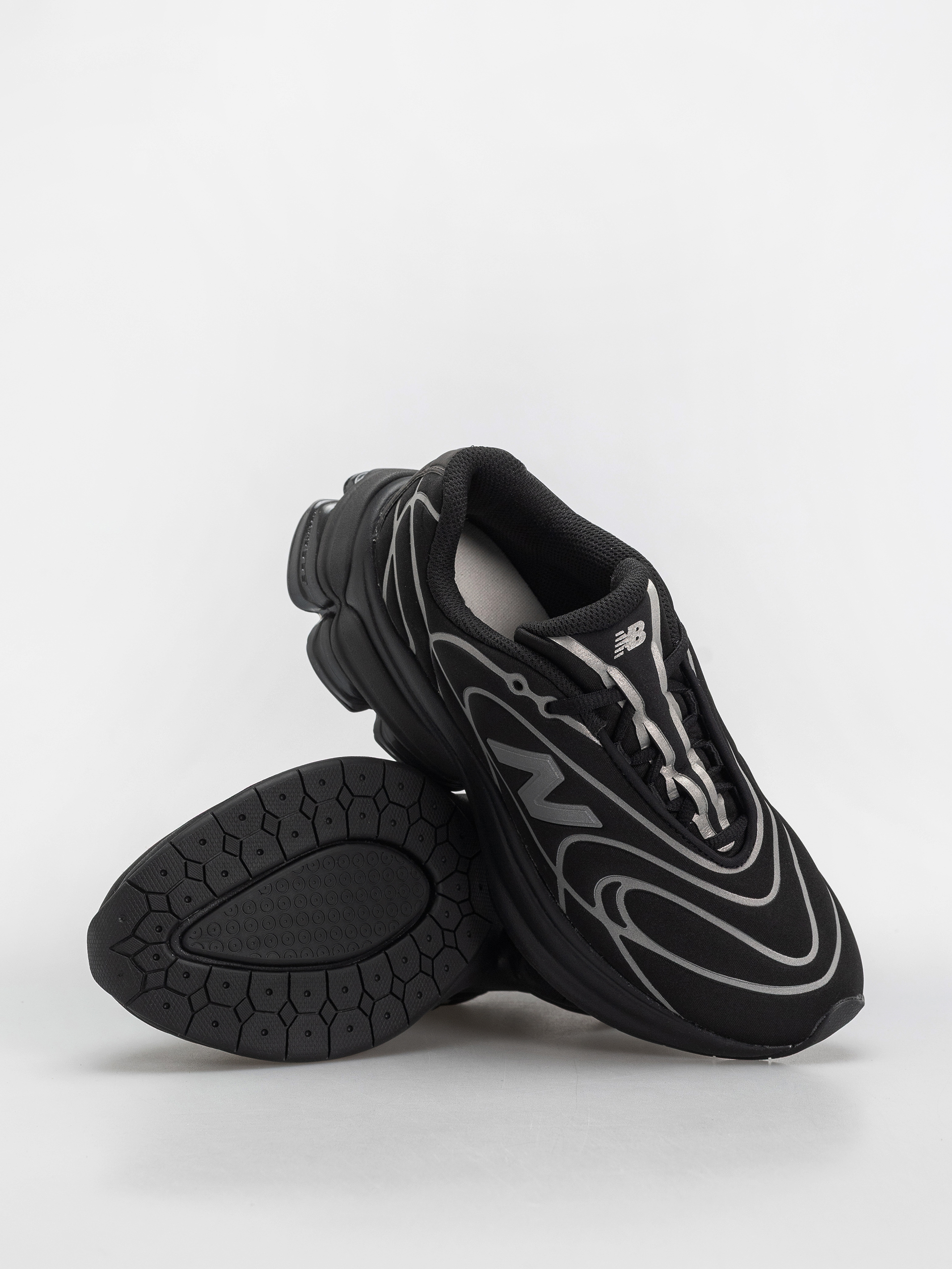 Boty New Balance 5030 (black/silver metallic)