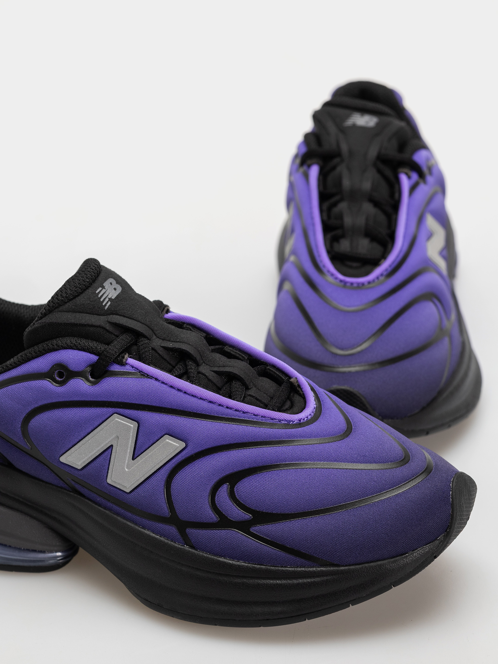 Boty New Balance 5030 (black/electric indigo)