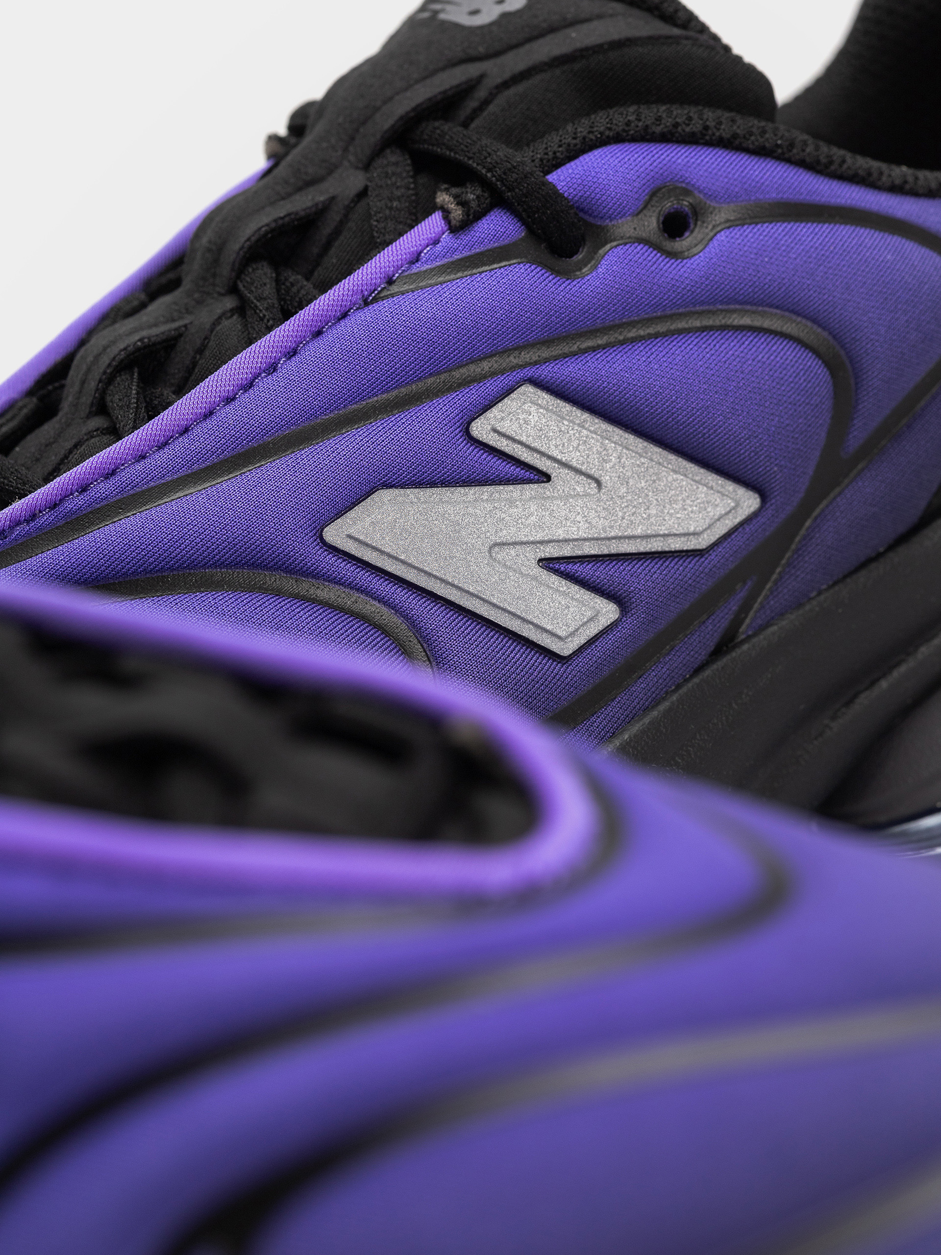 Boty New Balance 5030 (black/electric indigo)
