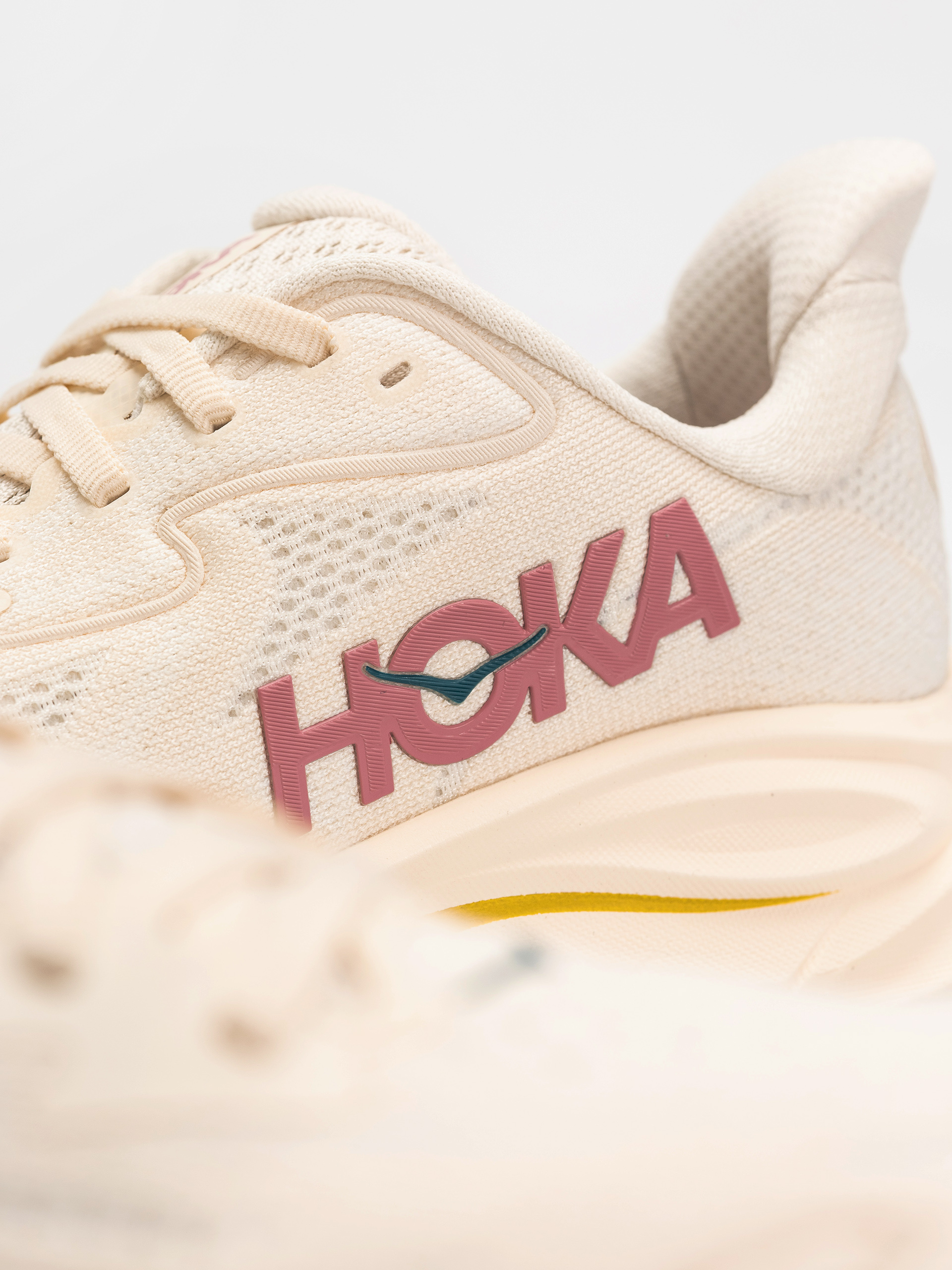 Boty Hoka Clifton 10 Wmn (birch/alabaster)
