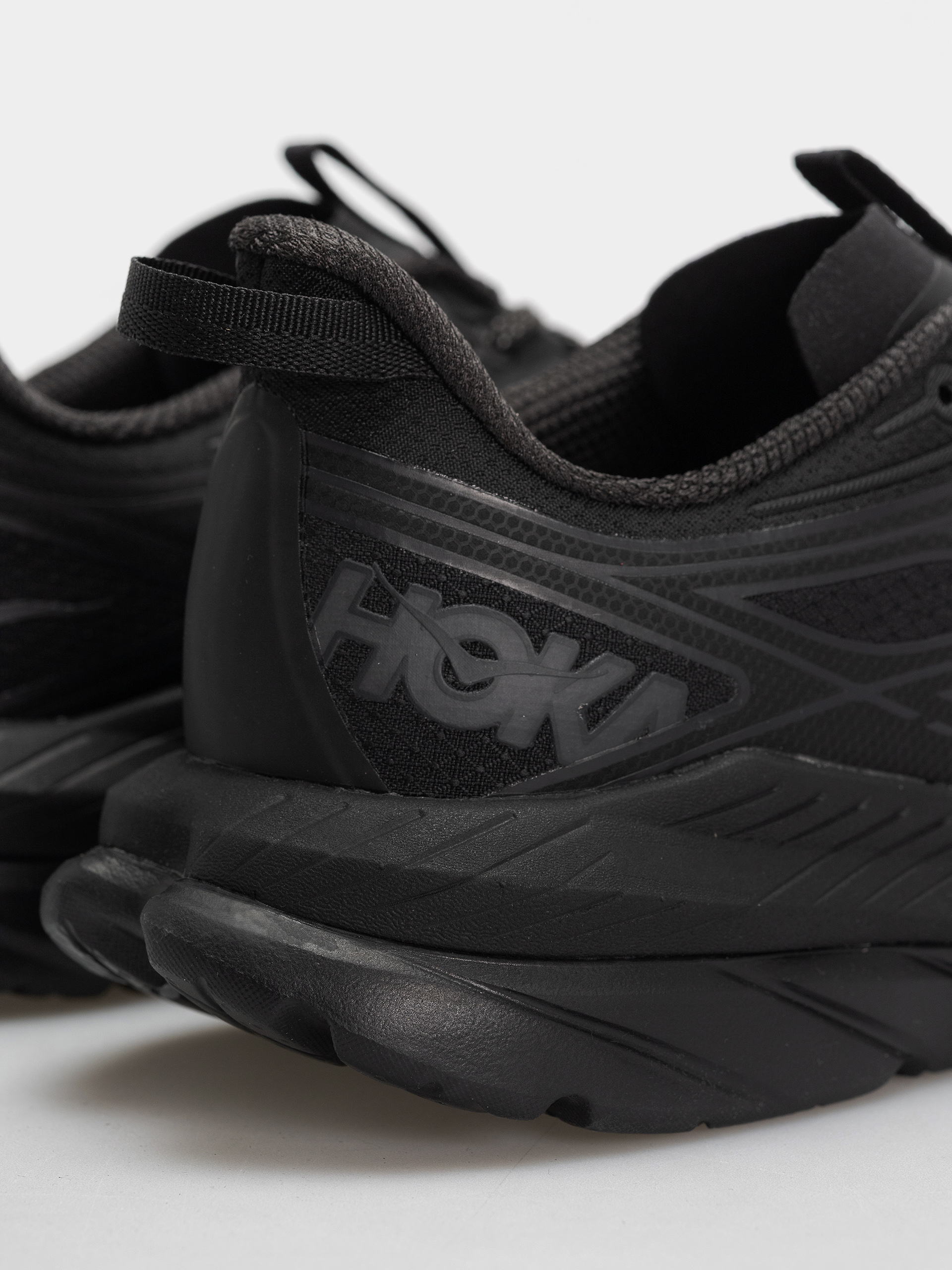 Boty Hoka Mach Remastered (obsidian/obsidian)
