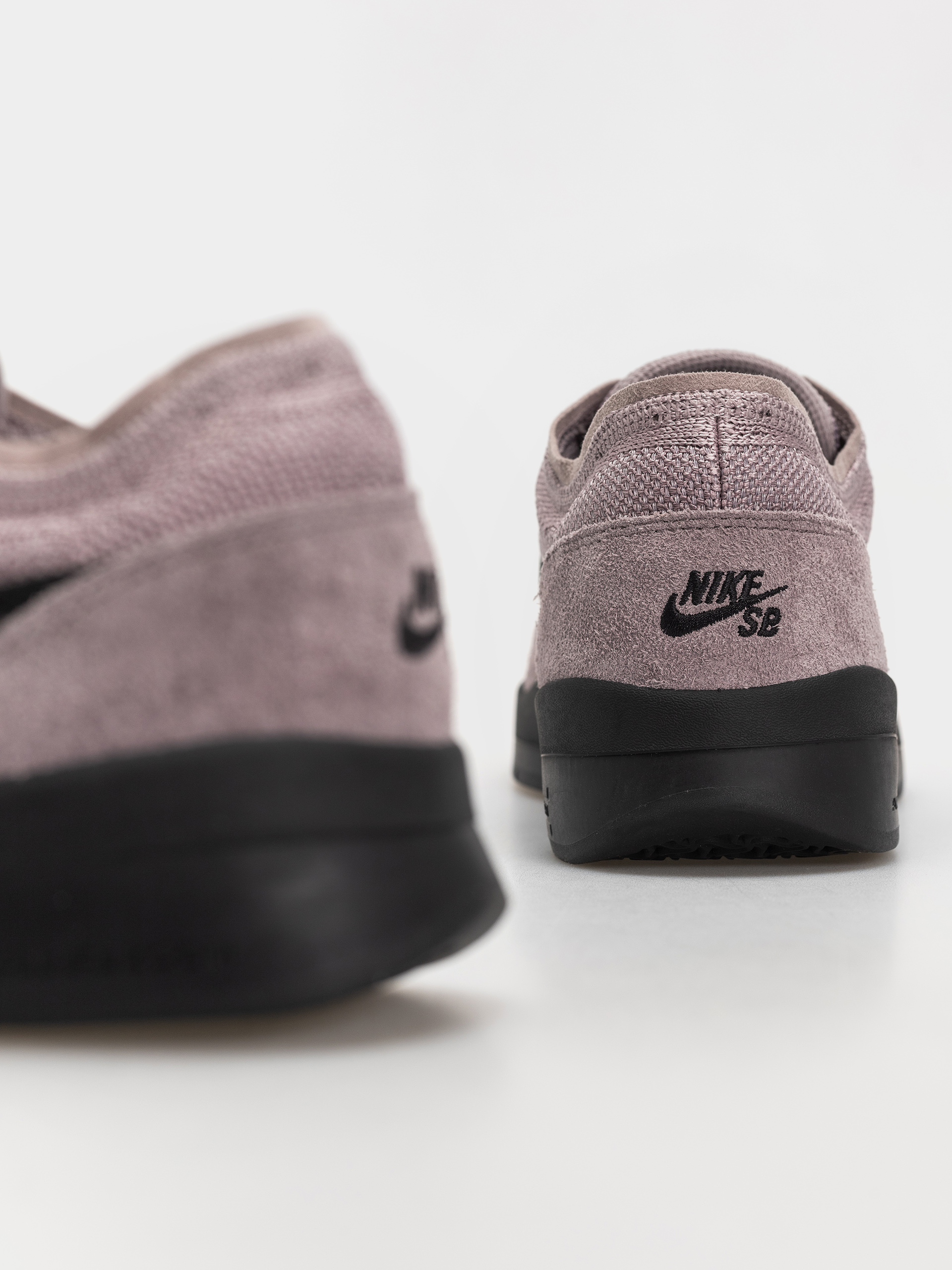 Boty Nike SB Ps8 (lt violet ore/black/purple smoke)