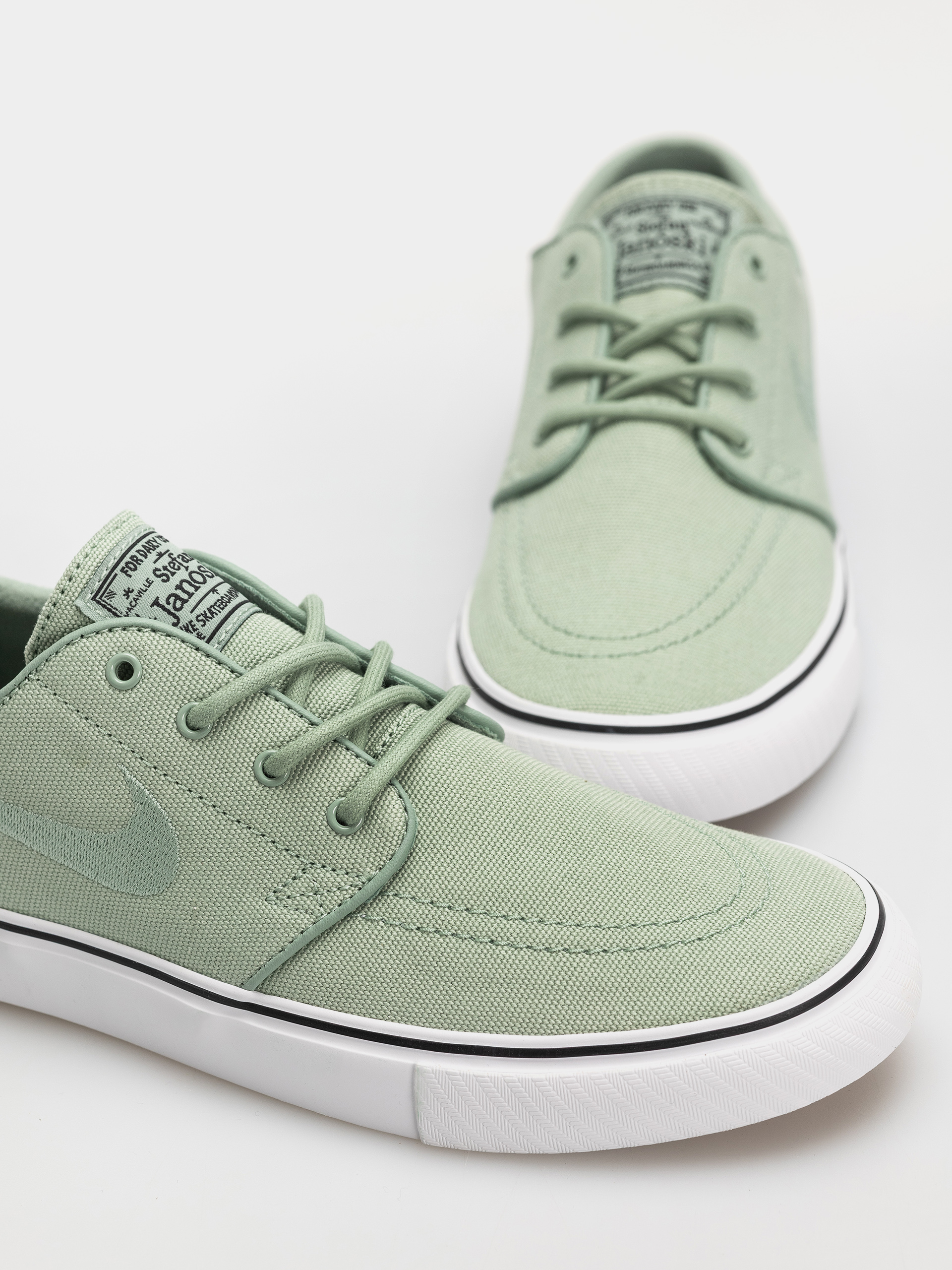 Boty Nike SB Zoom Janoski OG+ Canvas (steam/steam/white/gum light brown)