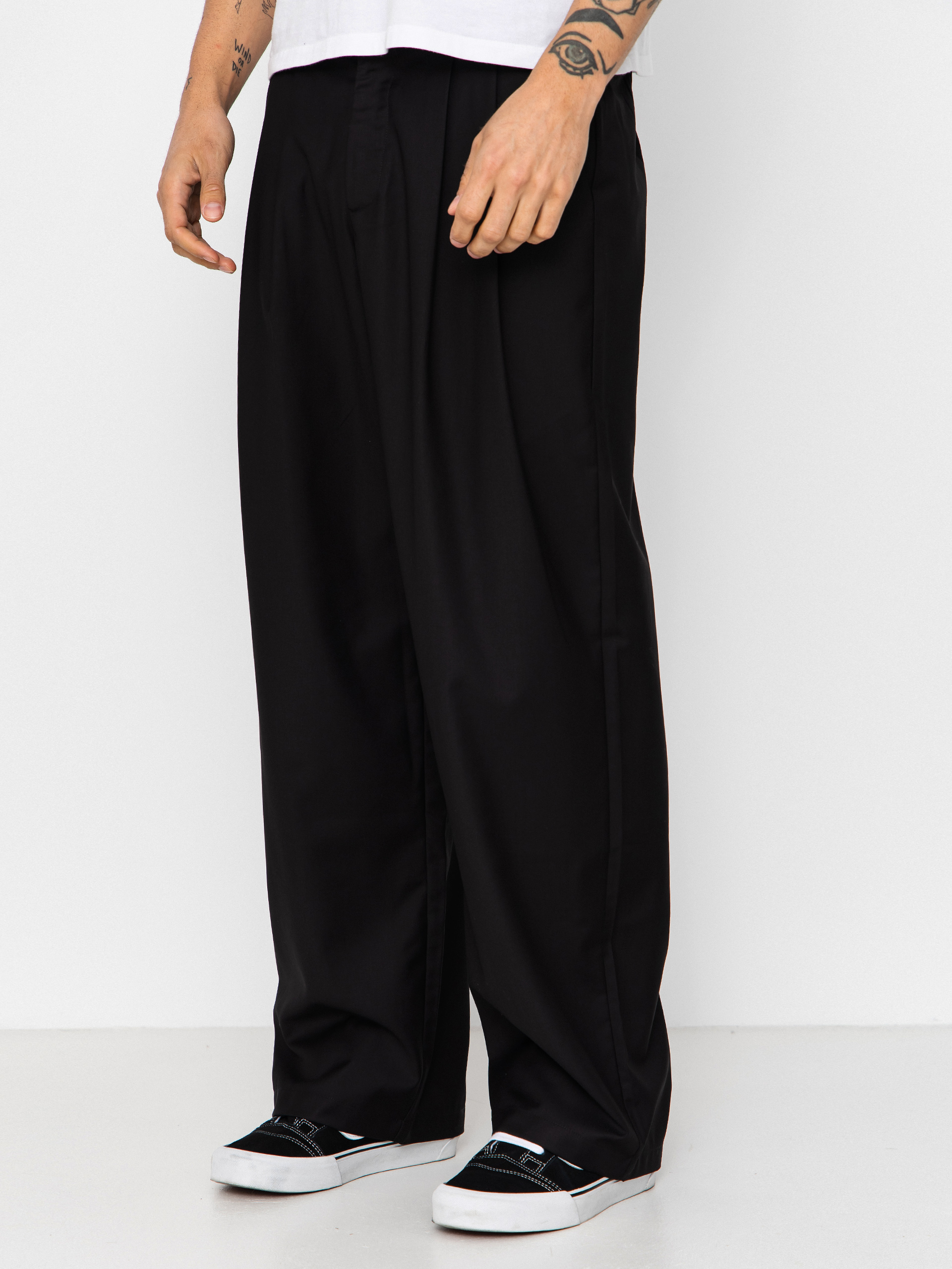 Kalhoty Wasted Paris Pleated (black)