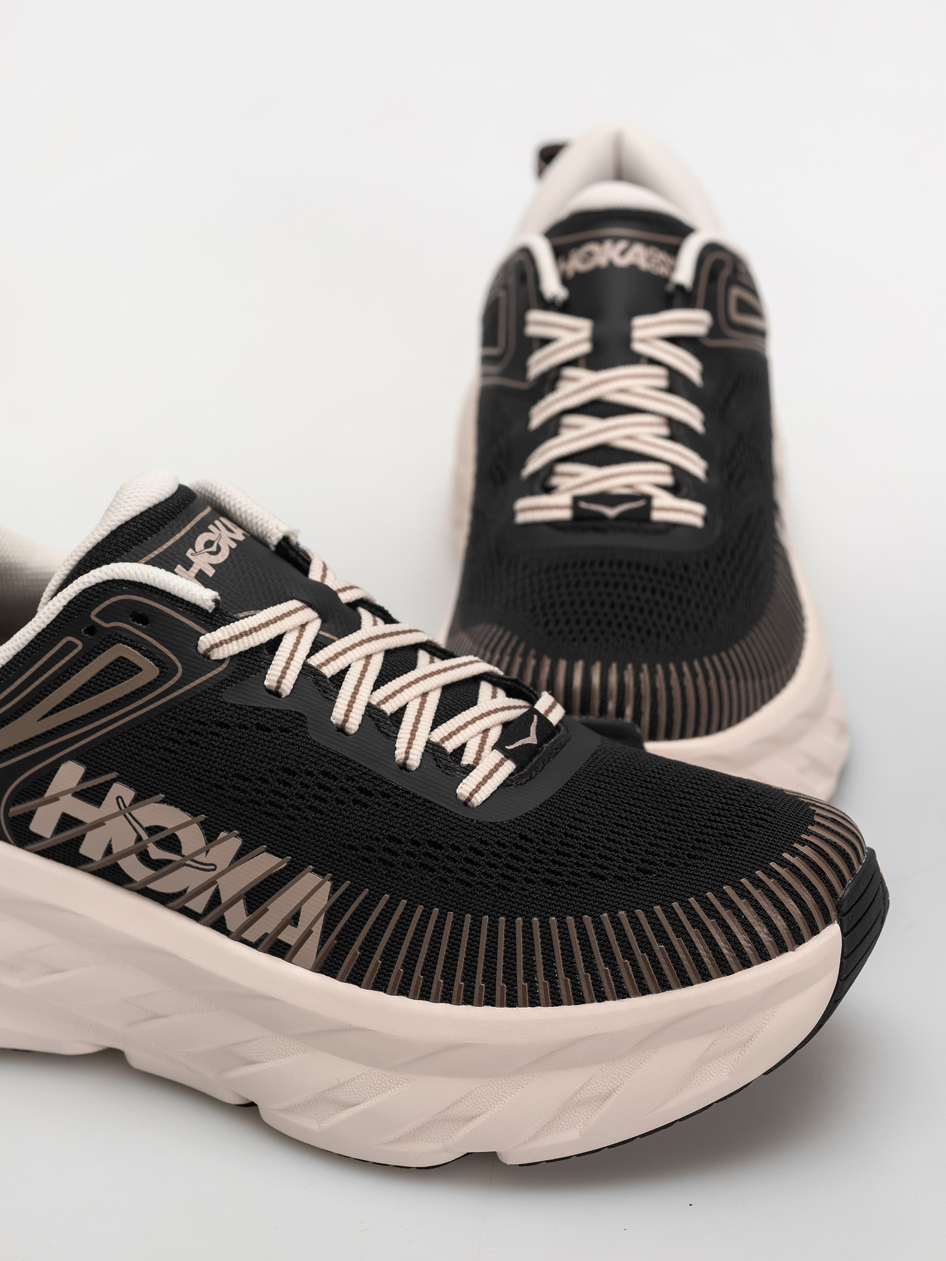Boty Hoka Bondi 7 Wmn (black/rose cream)