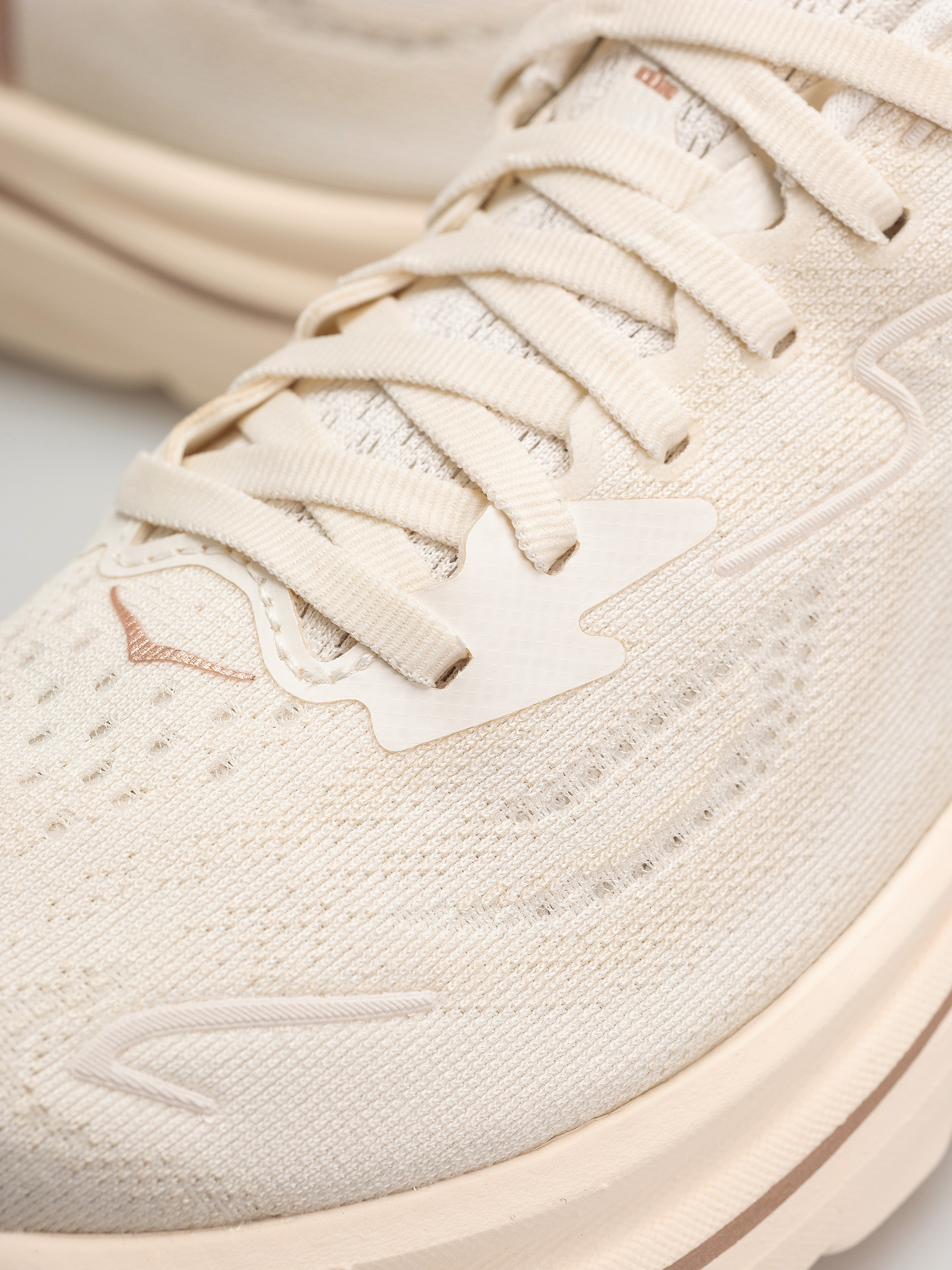 Boty Hoka Clifton 10 Wmn (alabaster/rose gold)