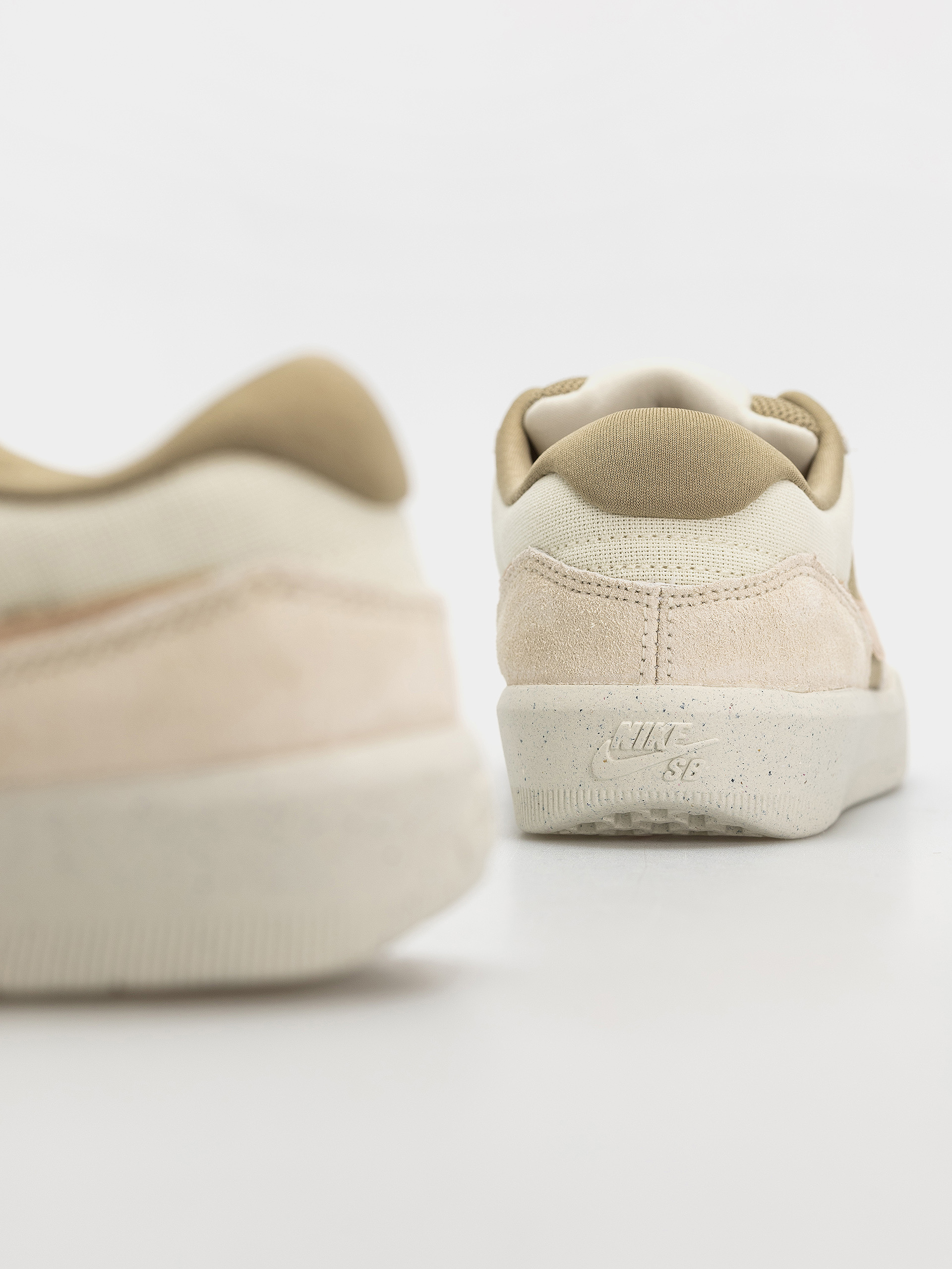 Boty Nike SB Force 58 (coconut milk/linen/neutral olive)