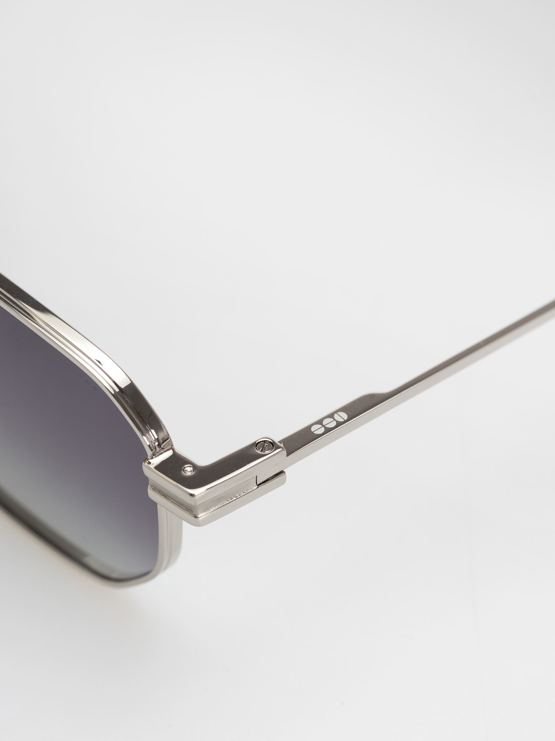 Sluneční brýle Komono Harvey (silver black)