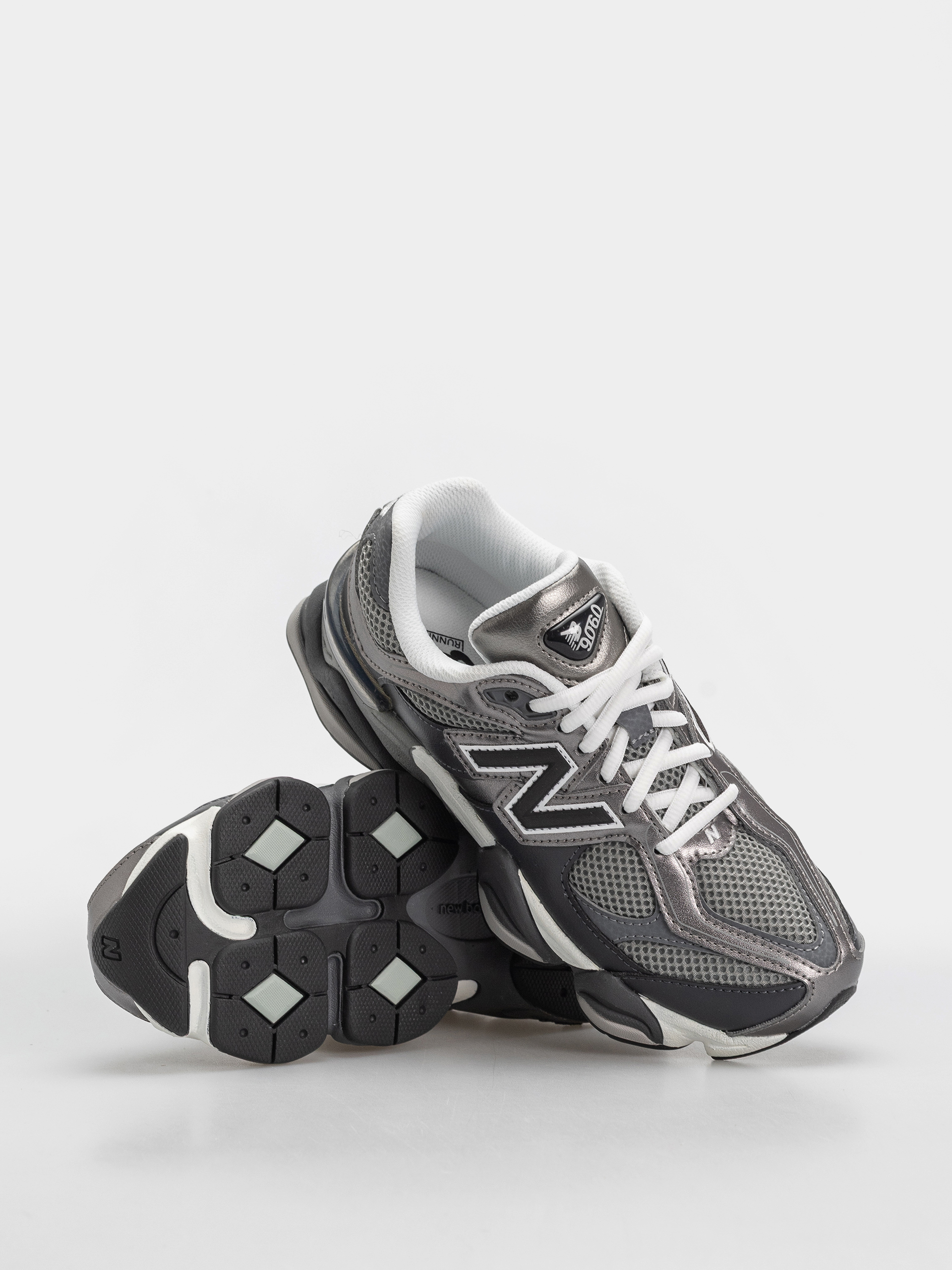 Boty New Balance 9060 JR (magnet/faded black)