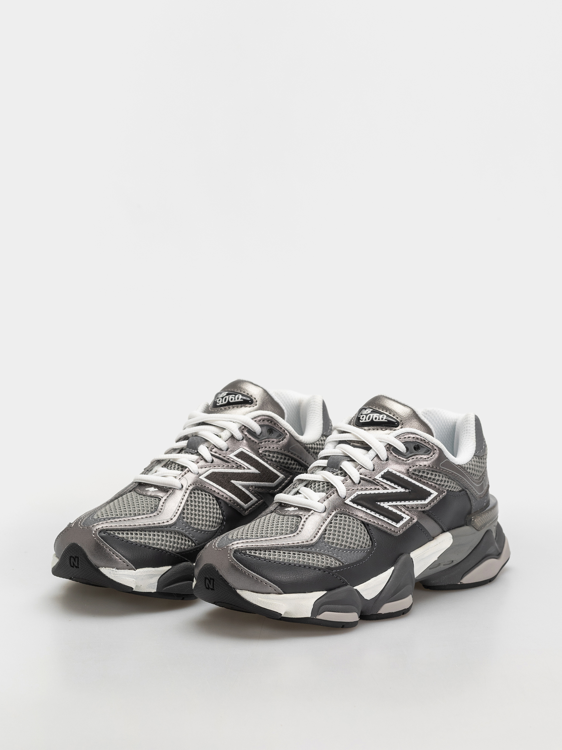 Boty New Balance 9060 JR (magnet/faded black)