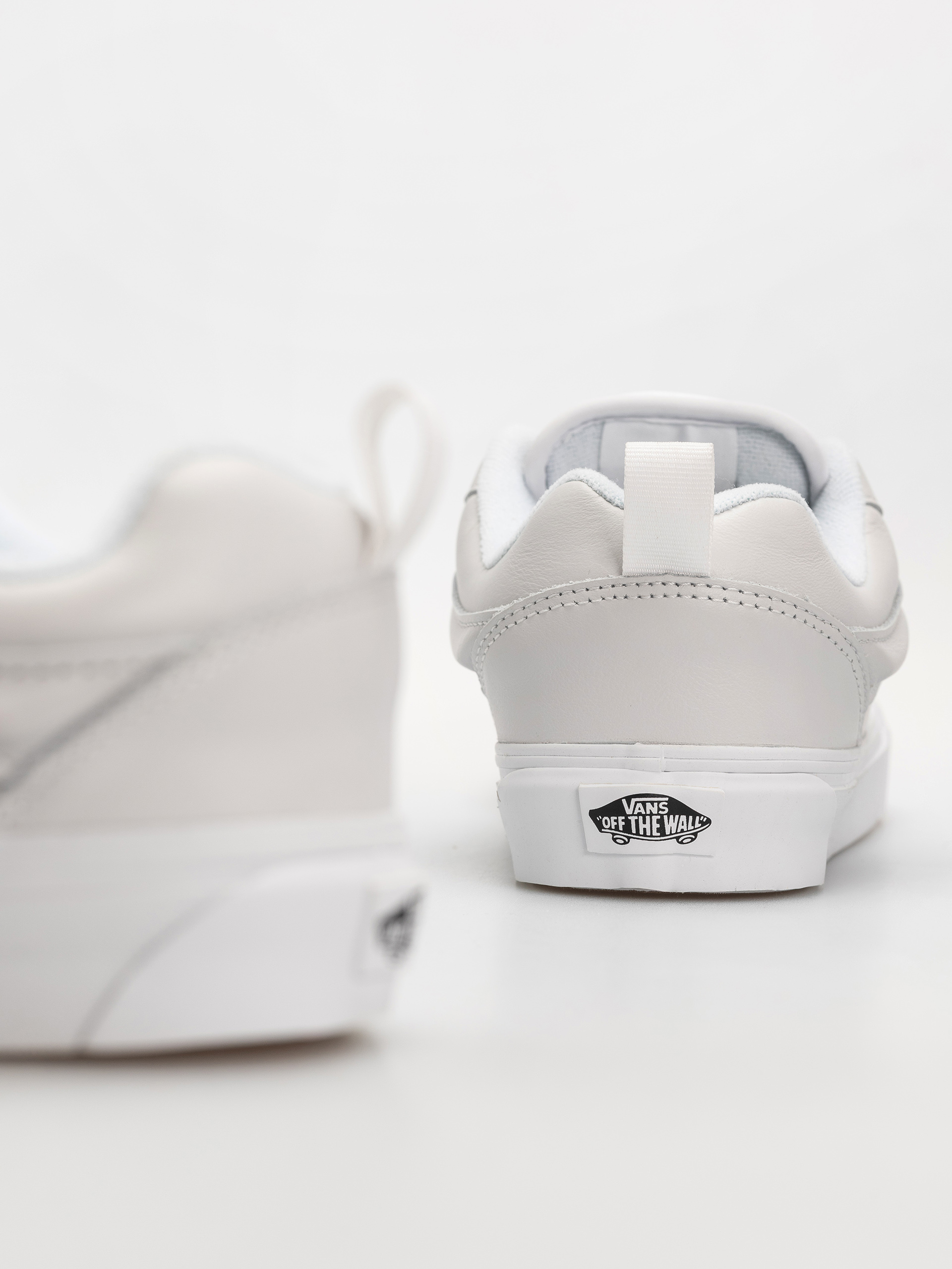 Boty Vans Knu Skool (true white/true)