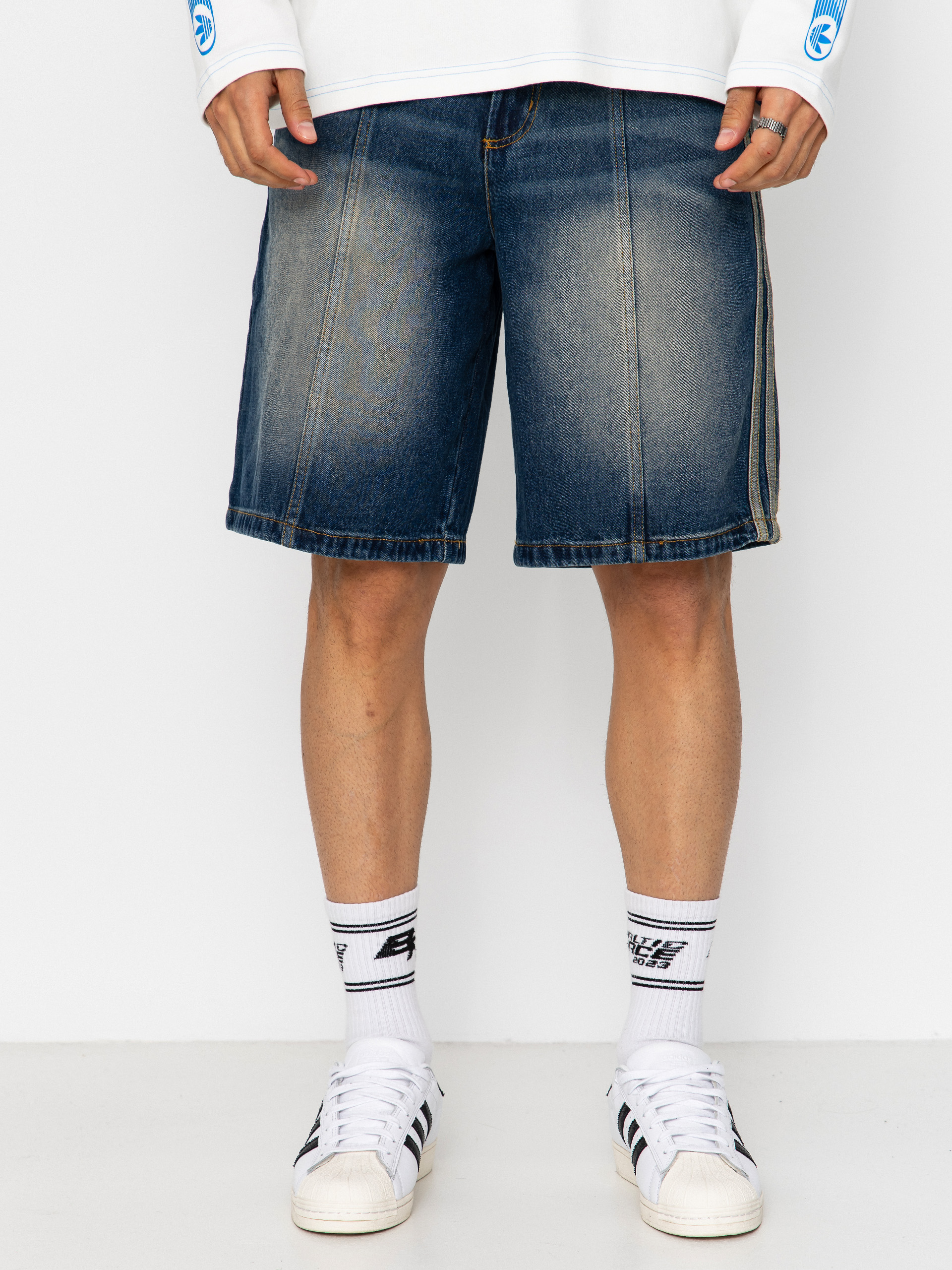 Kraťasy adidas Tyshawn Wd