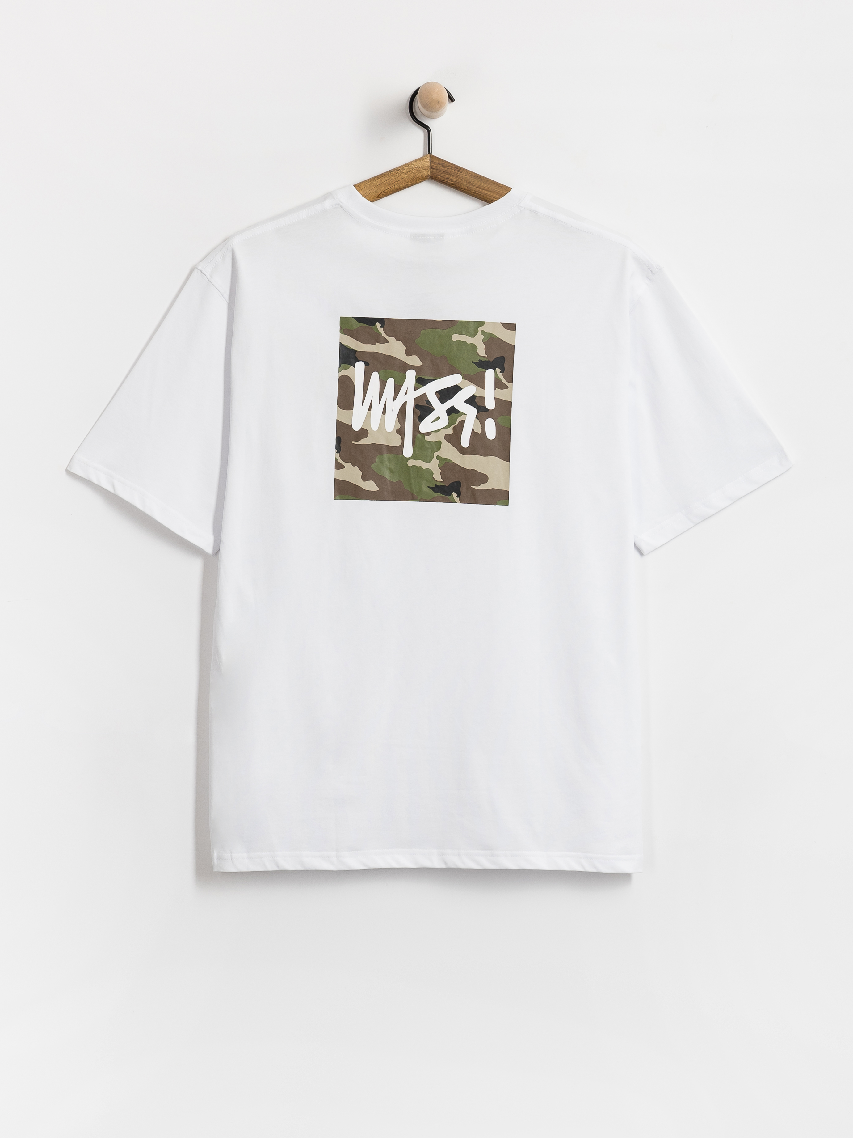 Triu010dko MassDnm Camo Sign (white)
