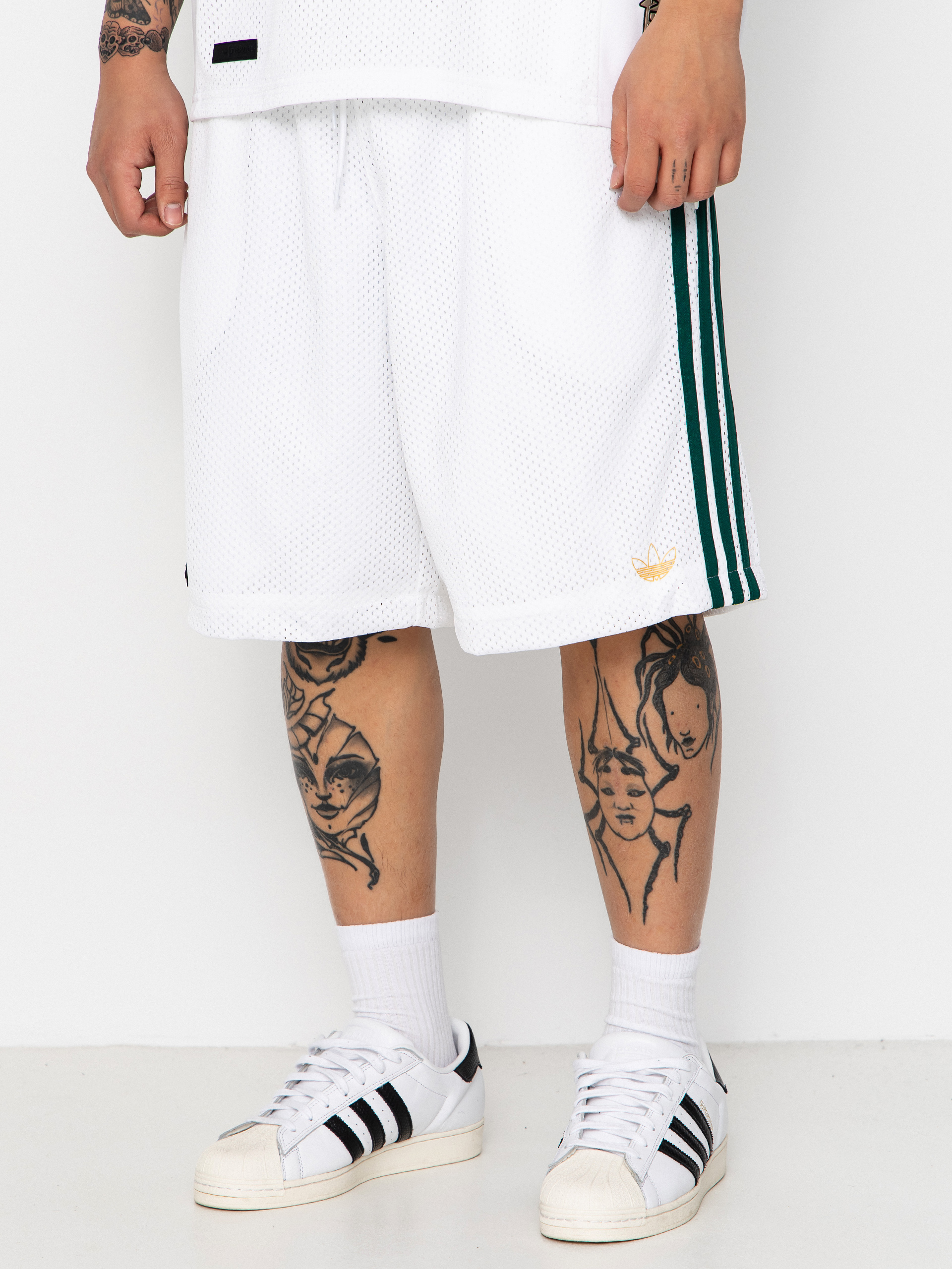 Kraťasy adidas Tyshawn B (white/magold/cgreen)