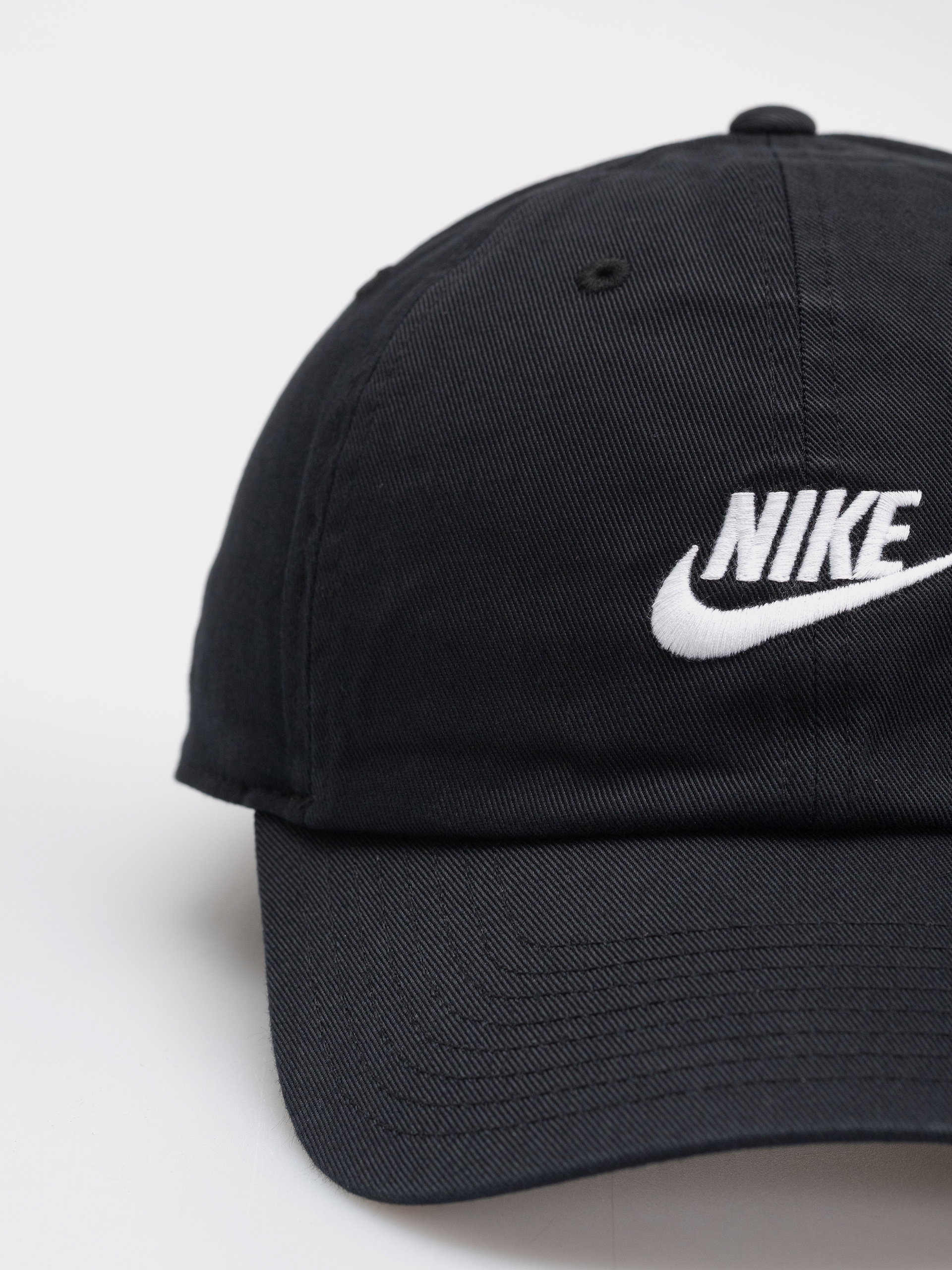 Kšiltovka  Nike SB Club (black/white)