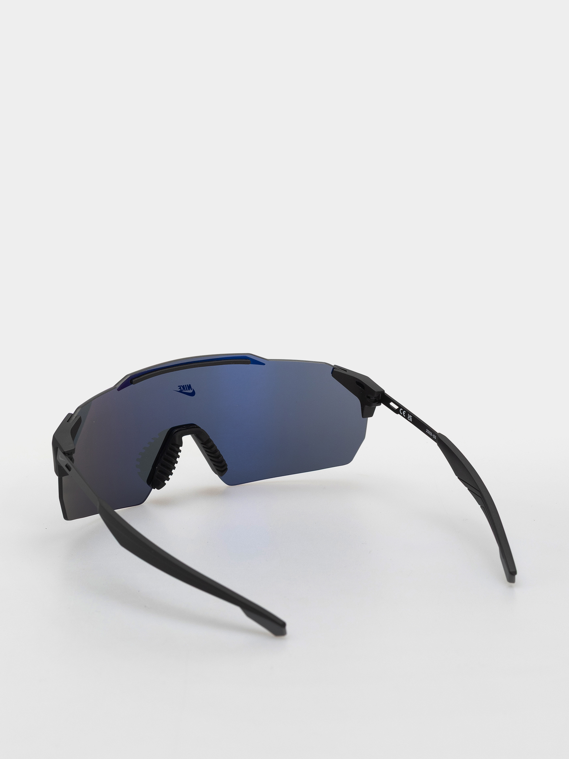 Sluneční brýle Nike Limitless Shield (matte black/grey)
