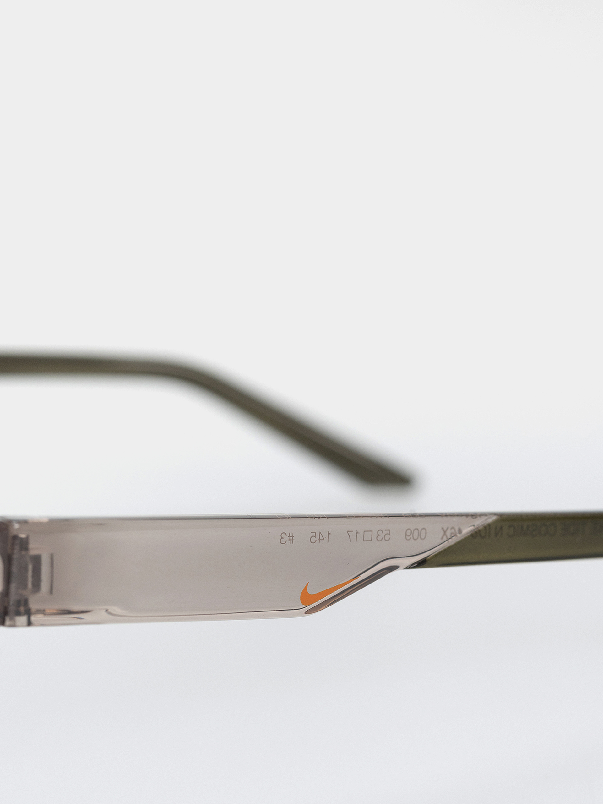 Sluneční brýle Nike Tide Cosmic (college grey/green)