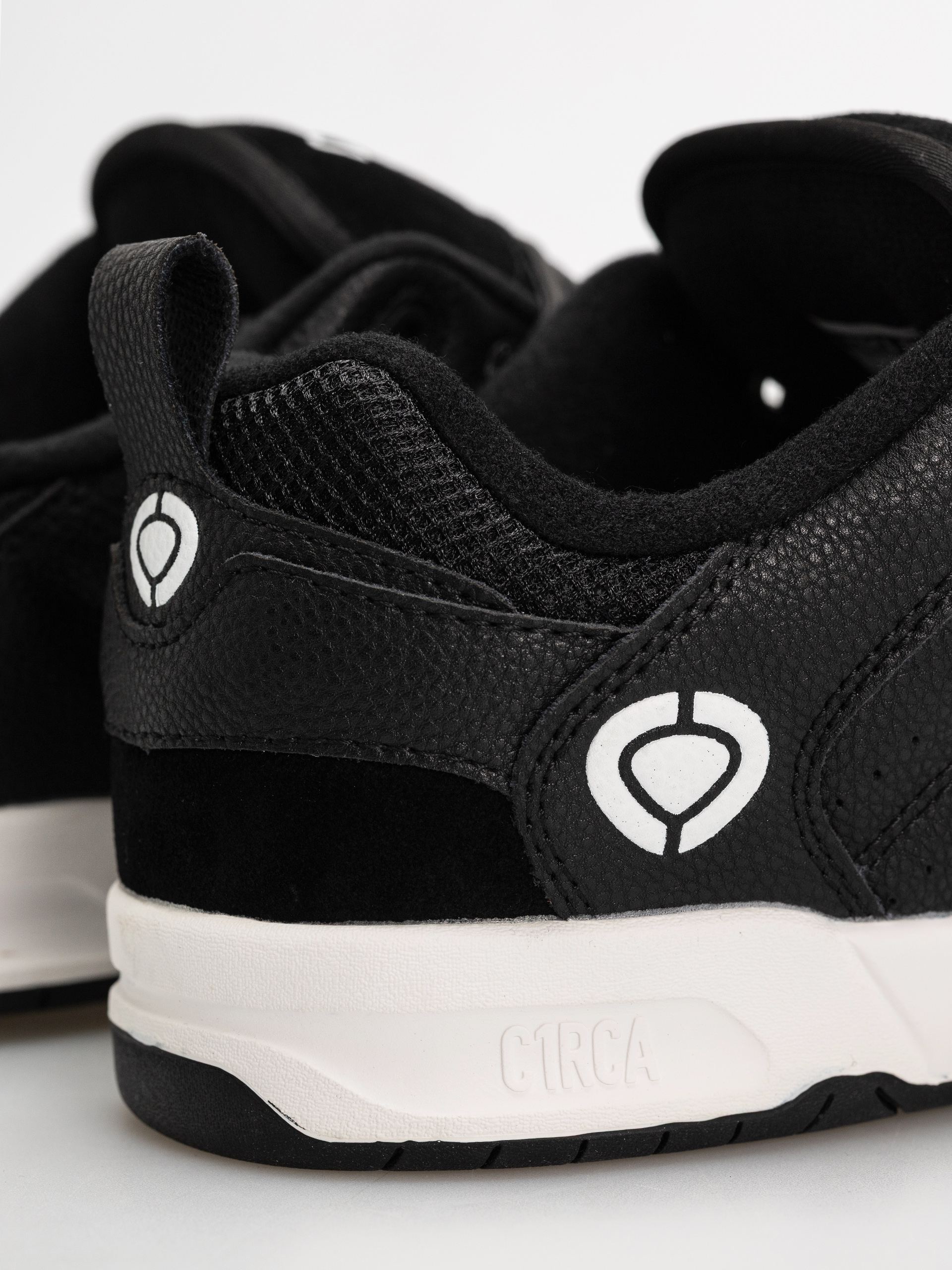 Boty Circa CX201R (black/black/white)
