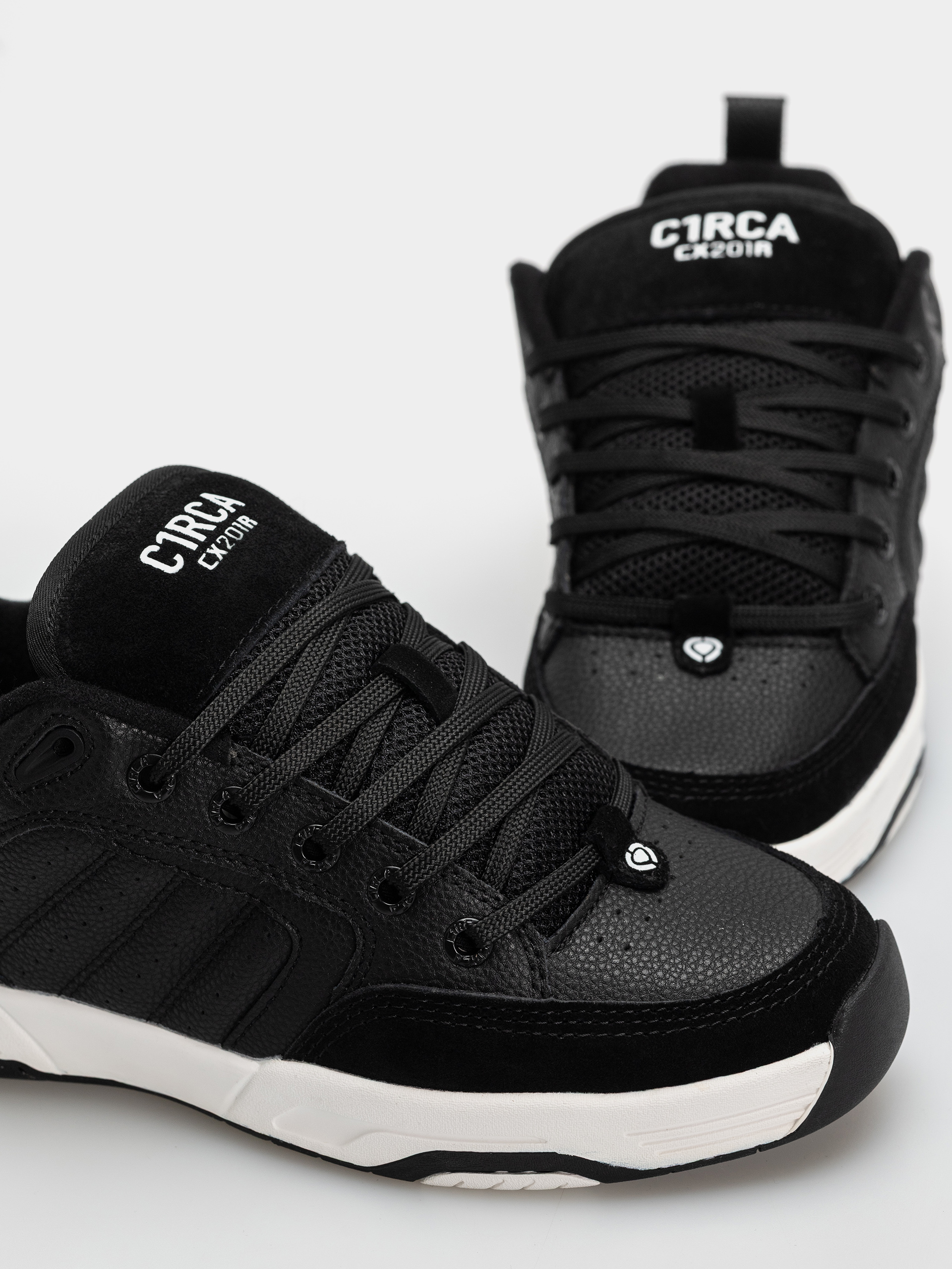 Boty Circa CX201R (black/black/white)