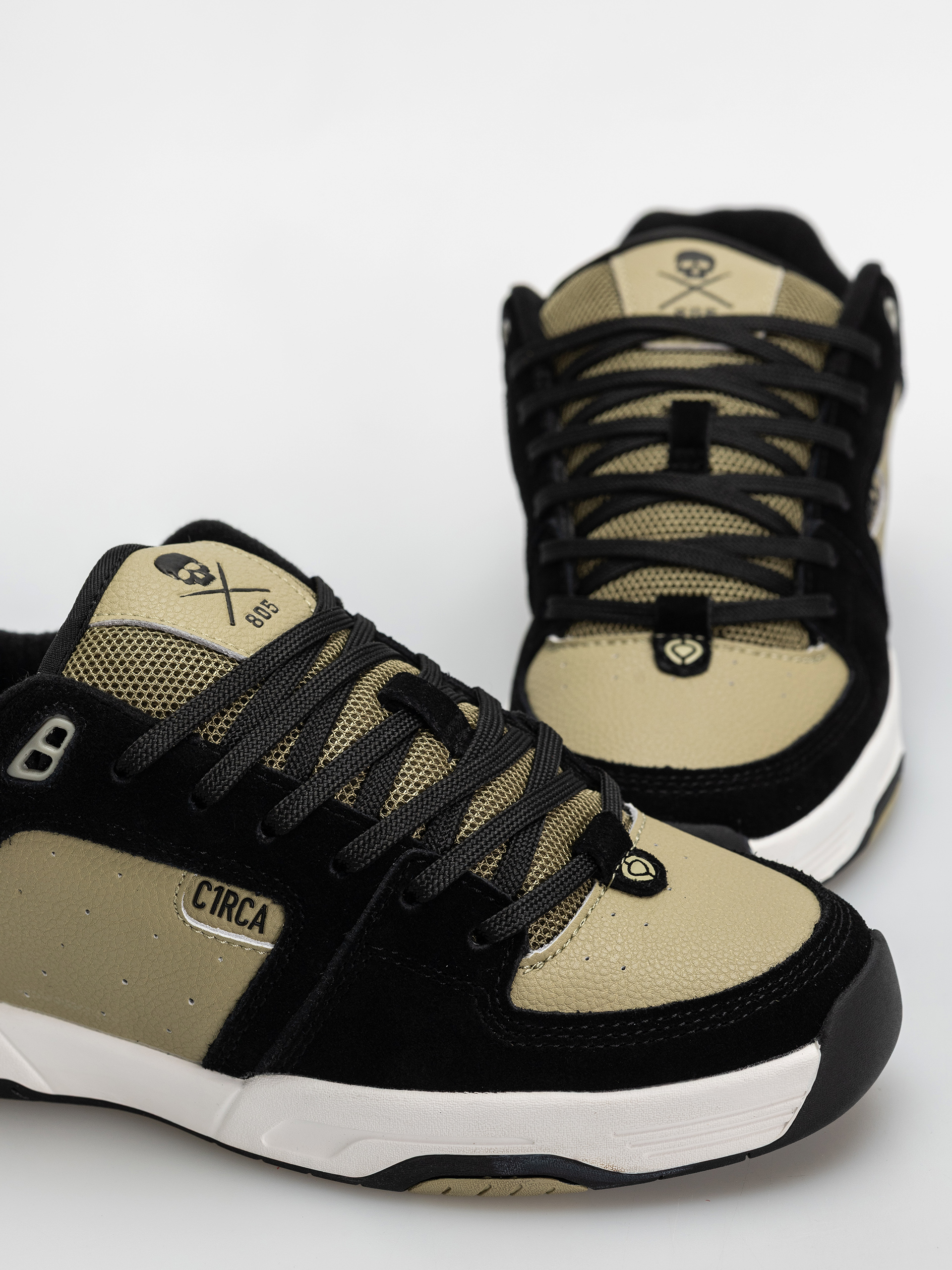 Boty Circa 805 (black/olive gray/white)