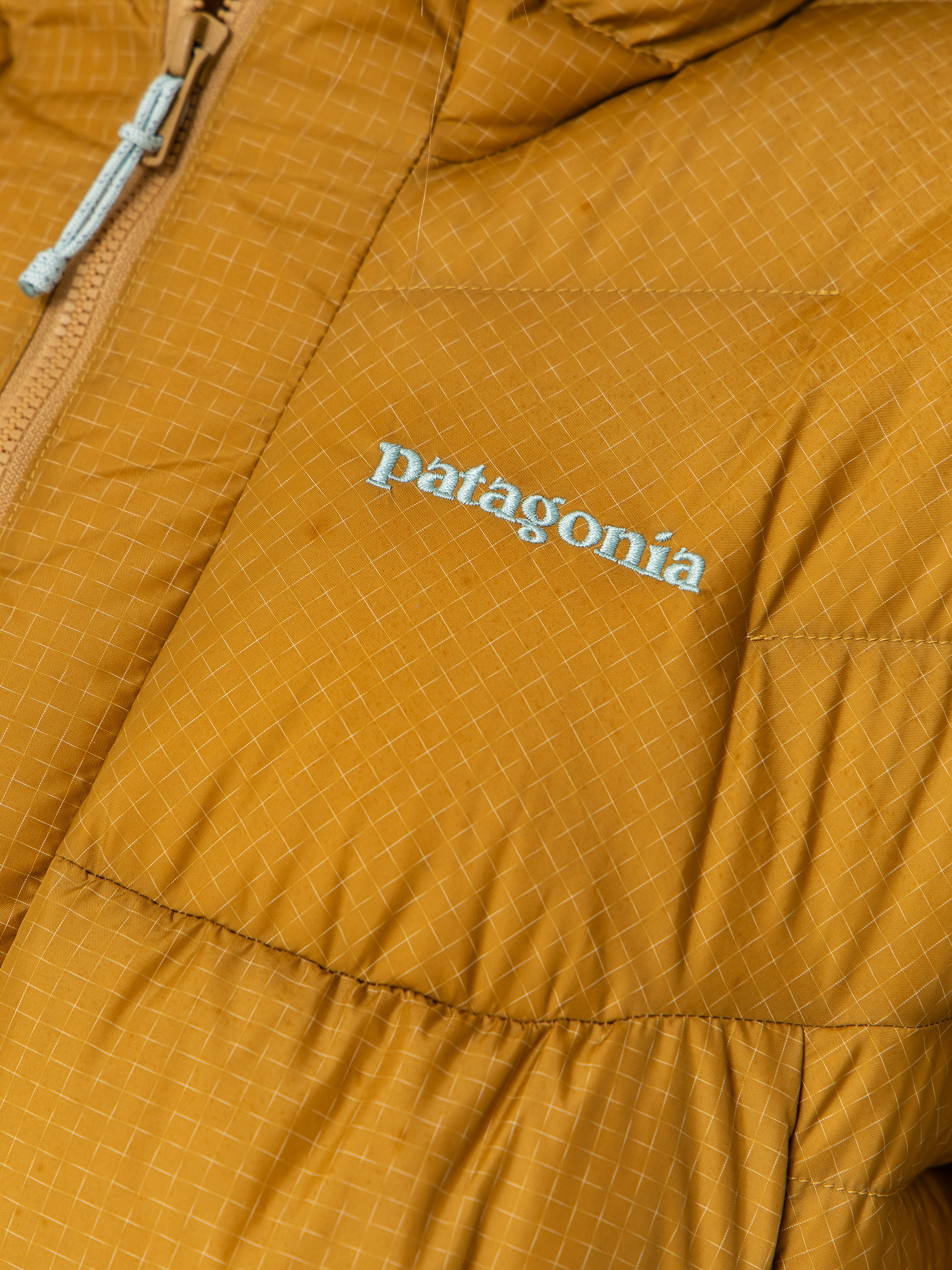 Bunda Patagonia Durable Down Parka Wmn (bobcat brown)