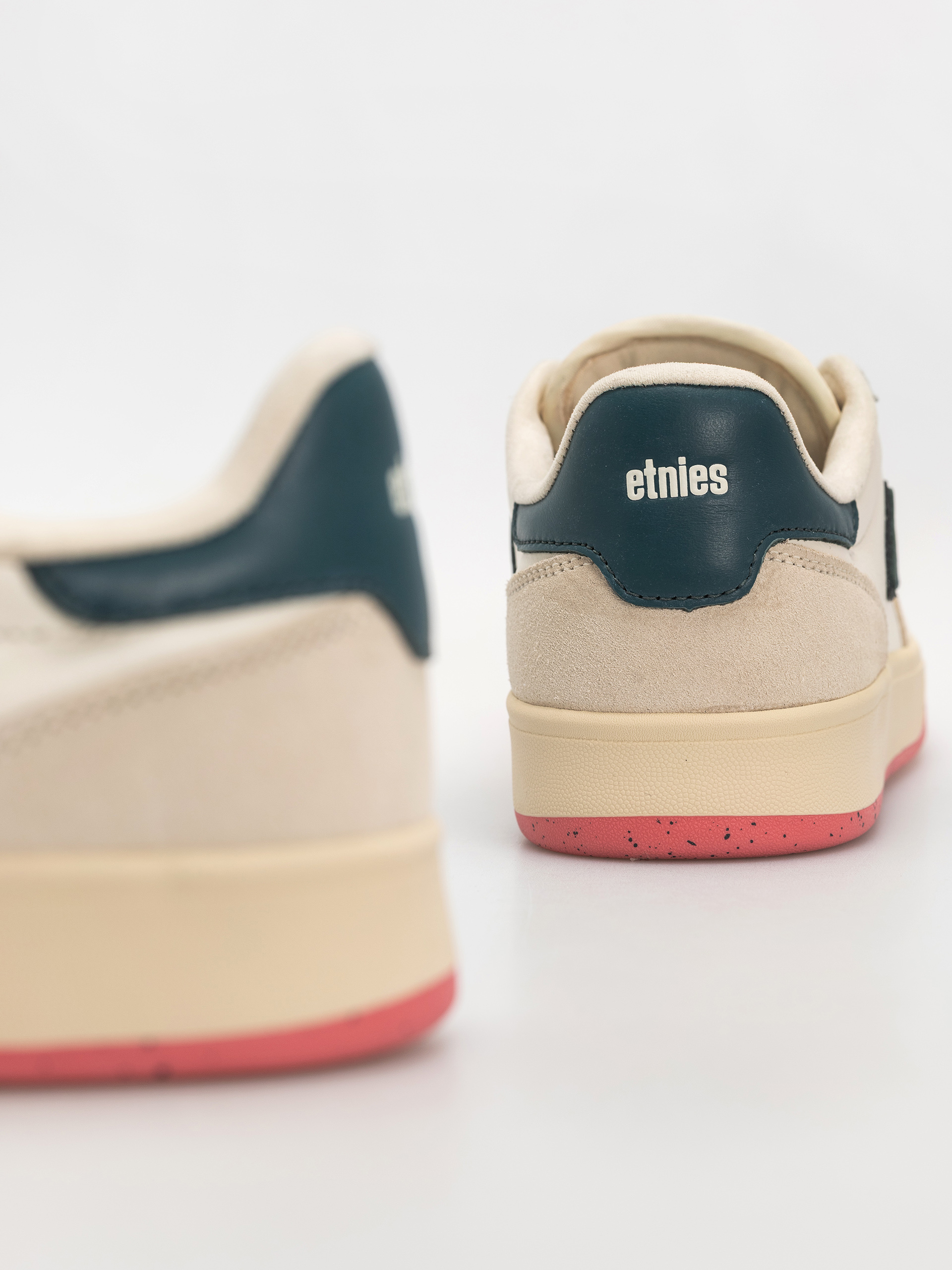 Boty Etnies Emerson (white/pink/blue)