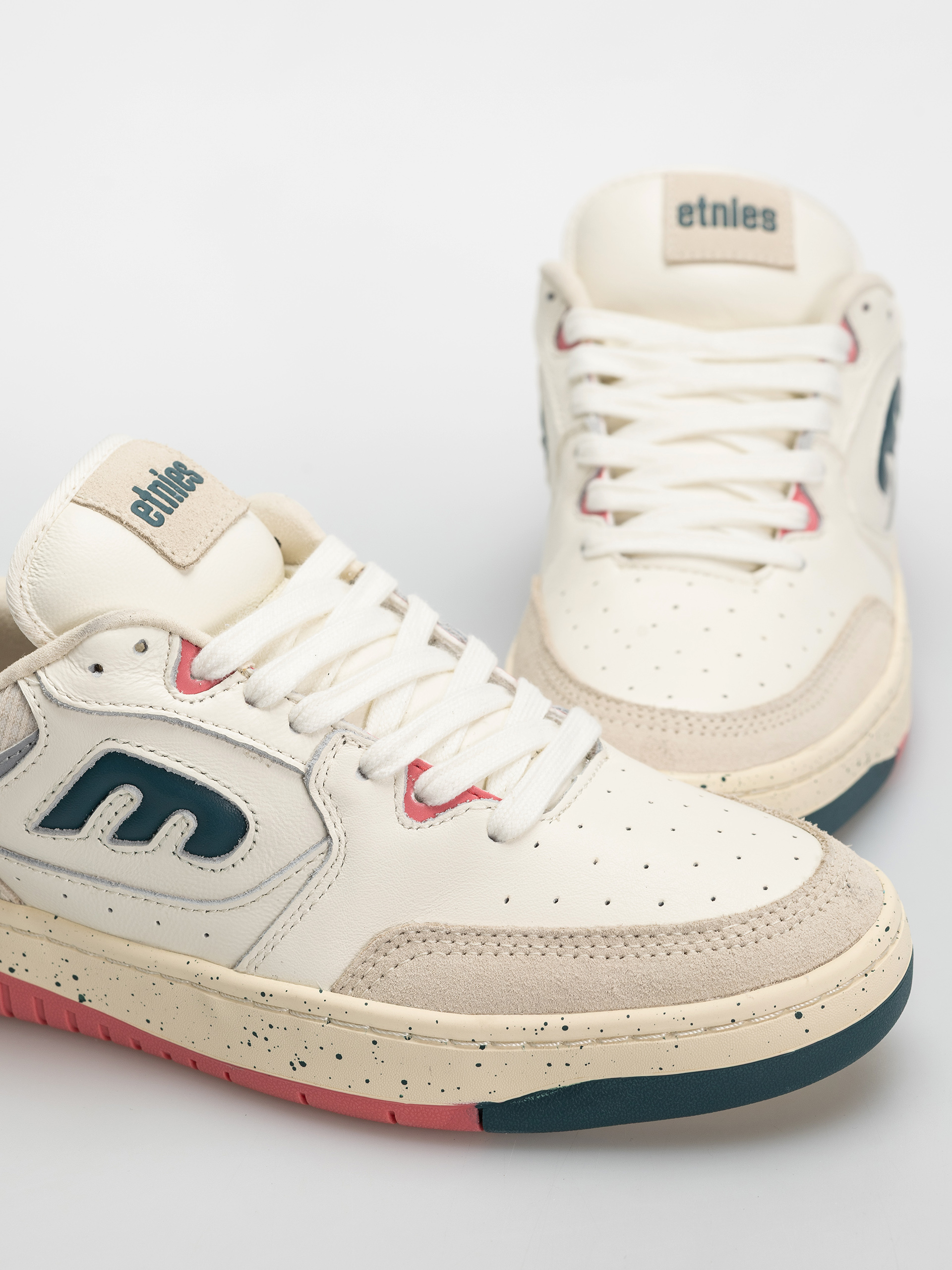 Boty Etnies Loot (white/pink blue)