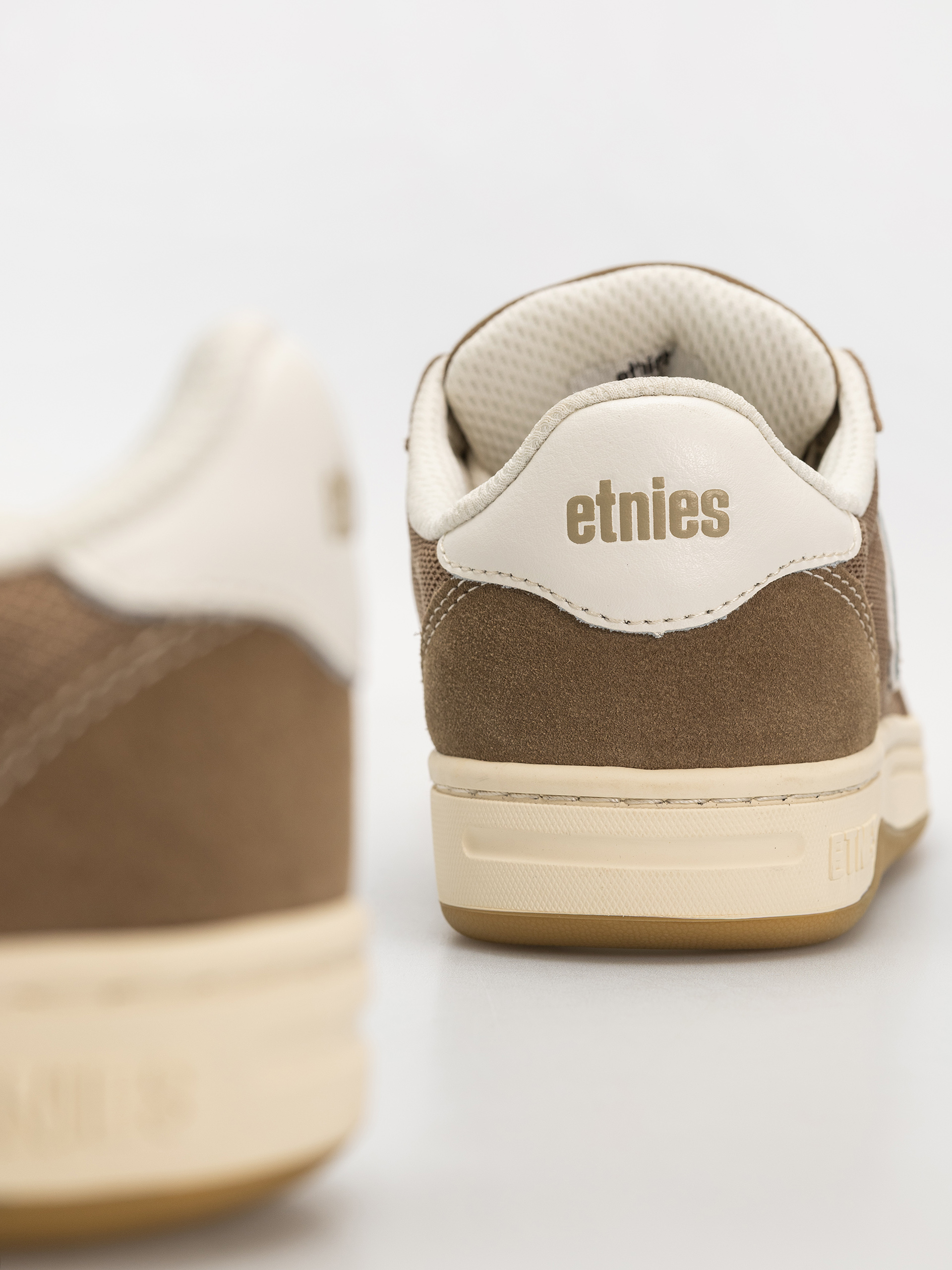 Boty Etnies Locut (brown)