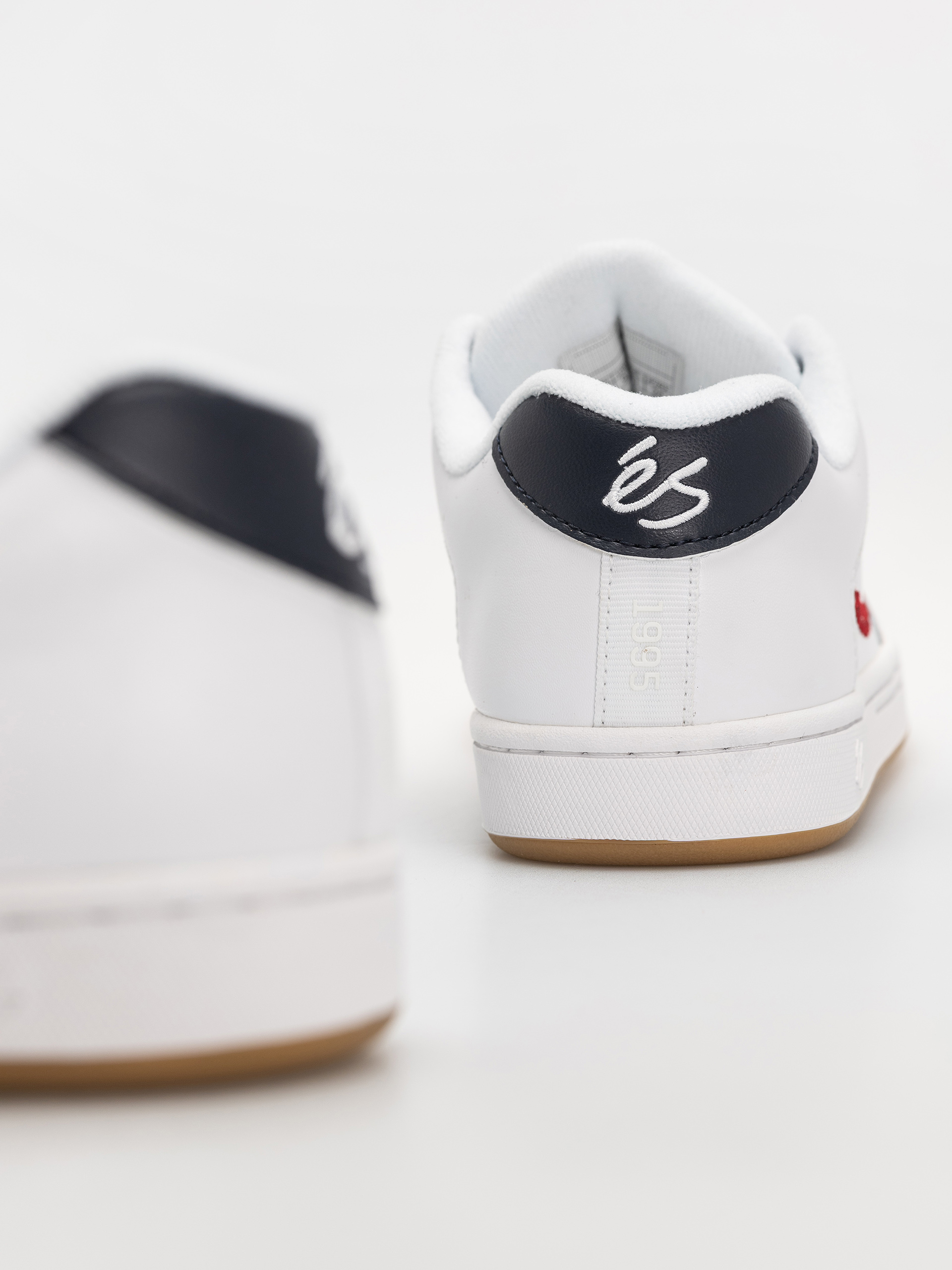 Boty eS Accel (white/blue/red)