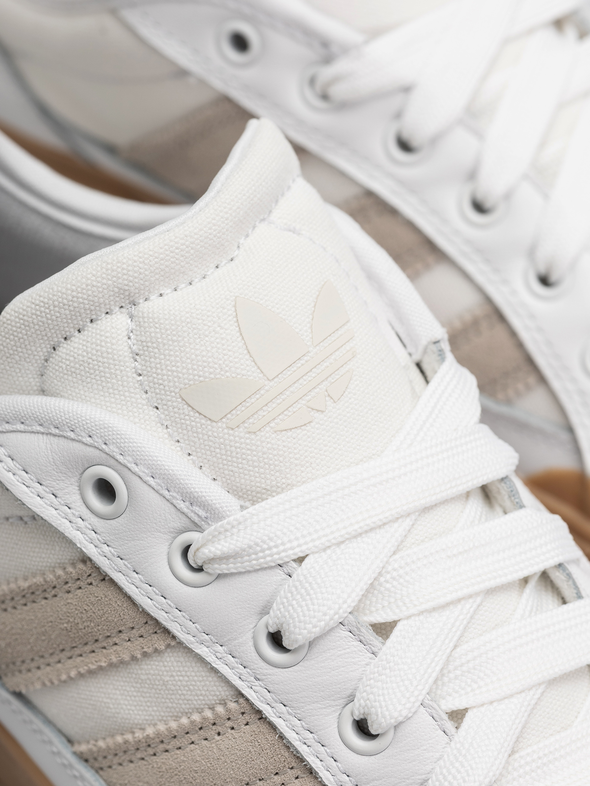 Boty adidas Court Tns Premiere (ftwwht/crywht/gum4)
