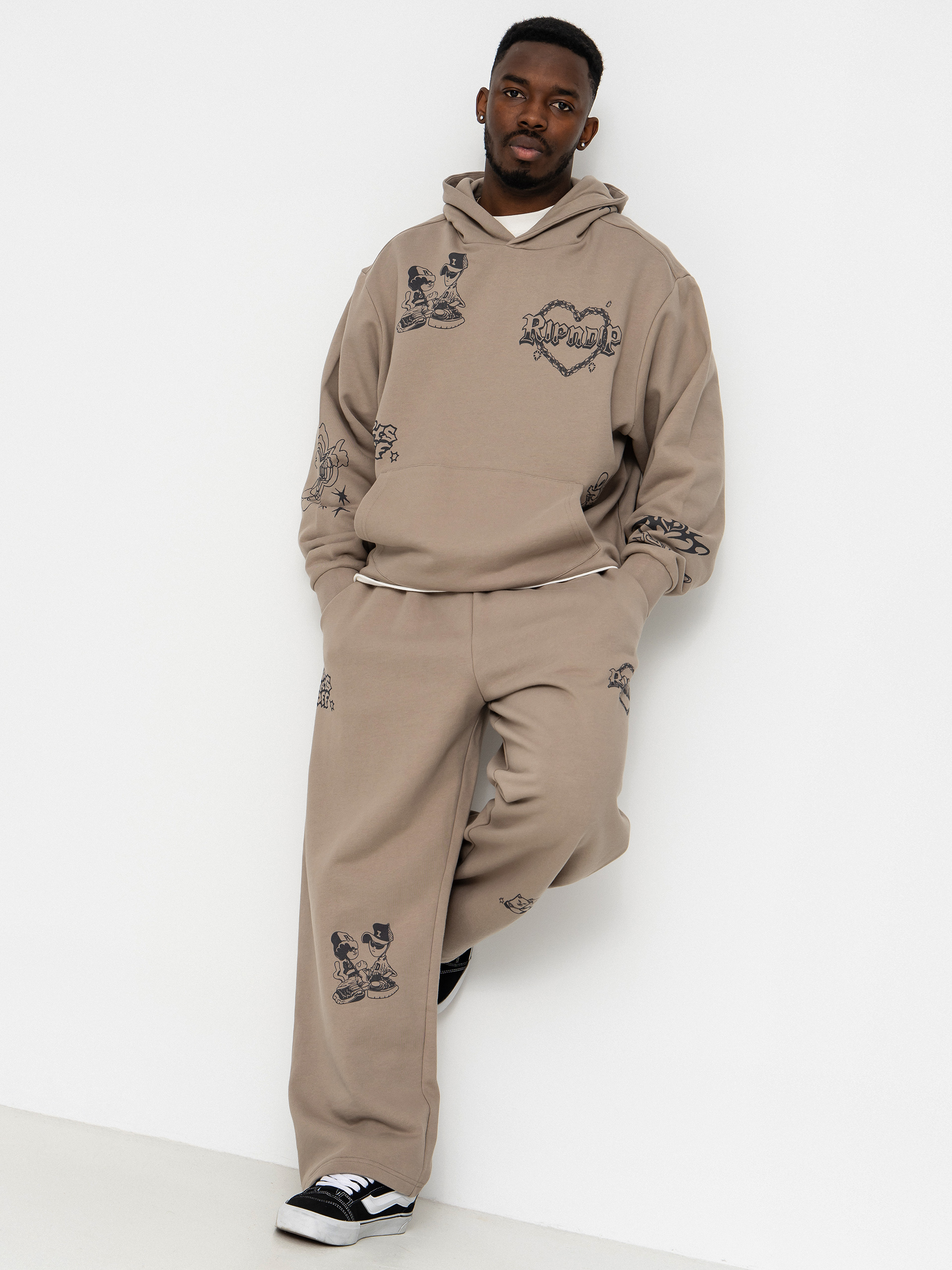 Mikina s kapucí RipNDip Westside Distressed HD (dark sand wash)