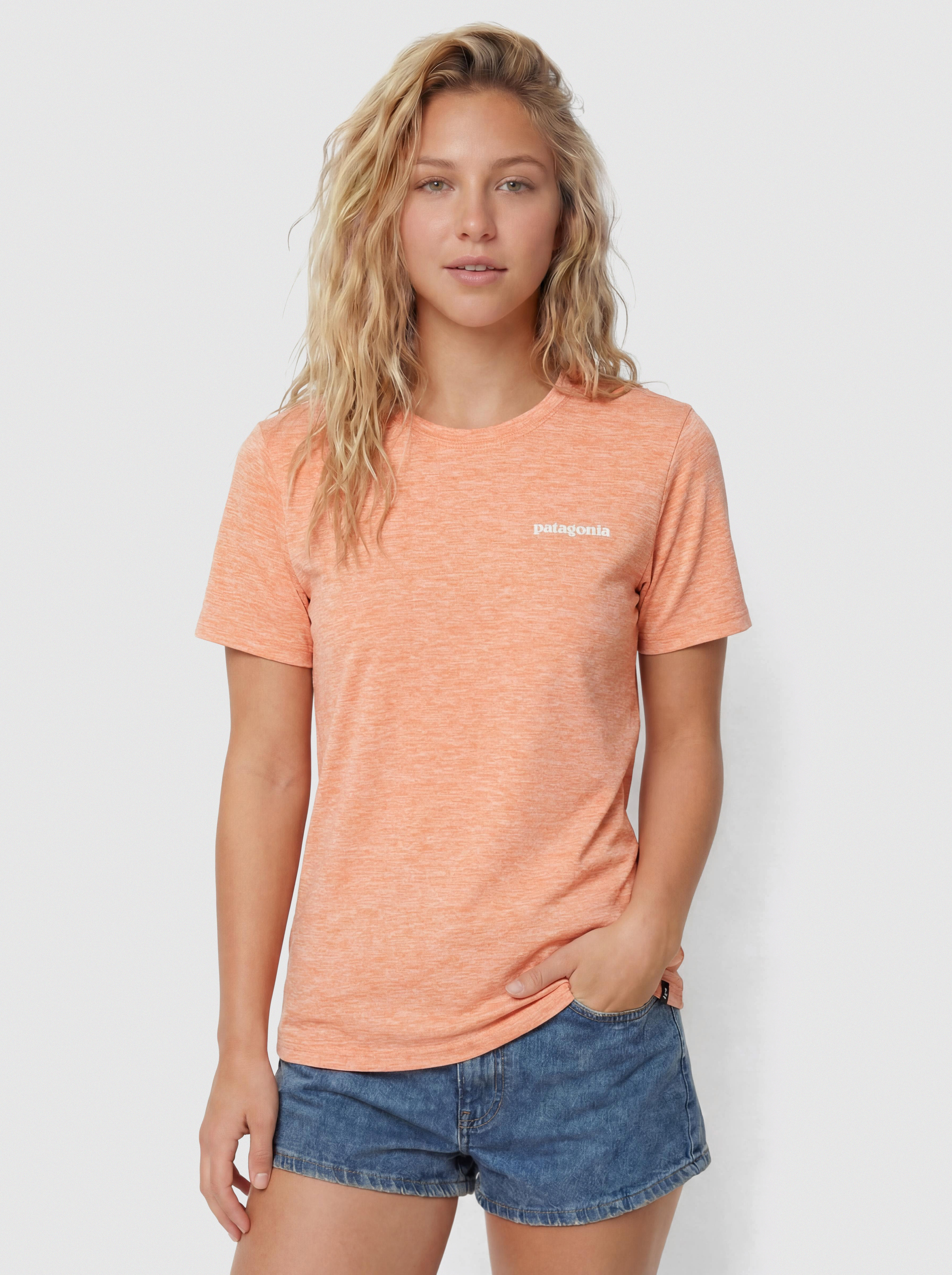 Tričko Patagonia Capilene Cool Mother Rays Wmn (peach sherbet)