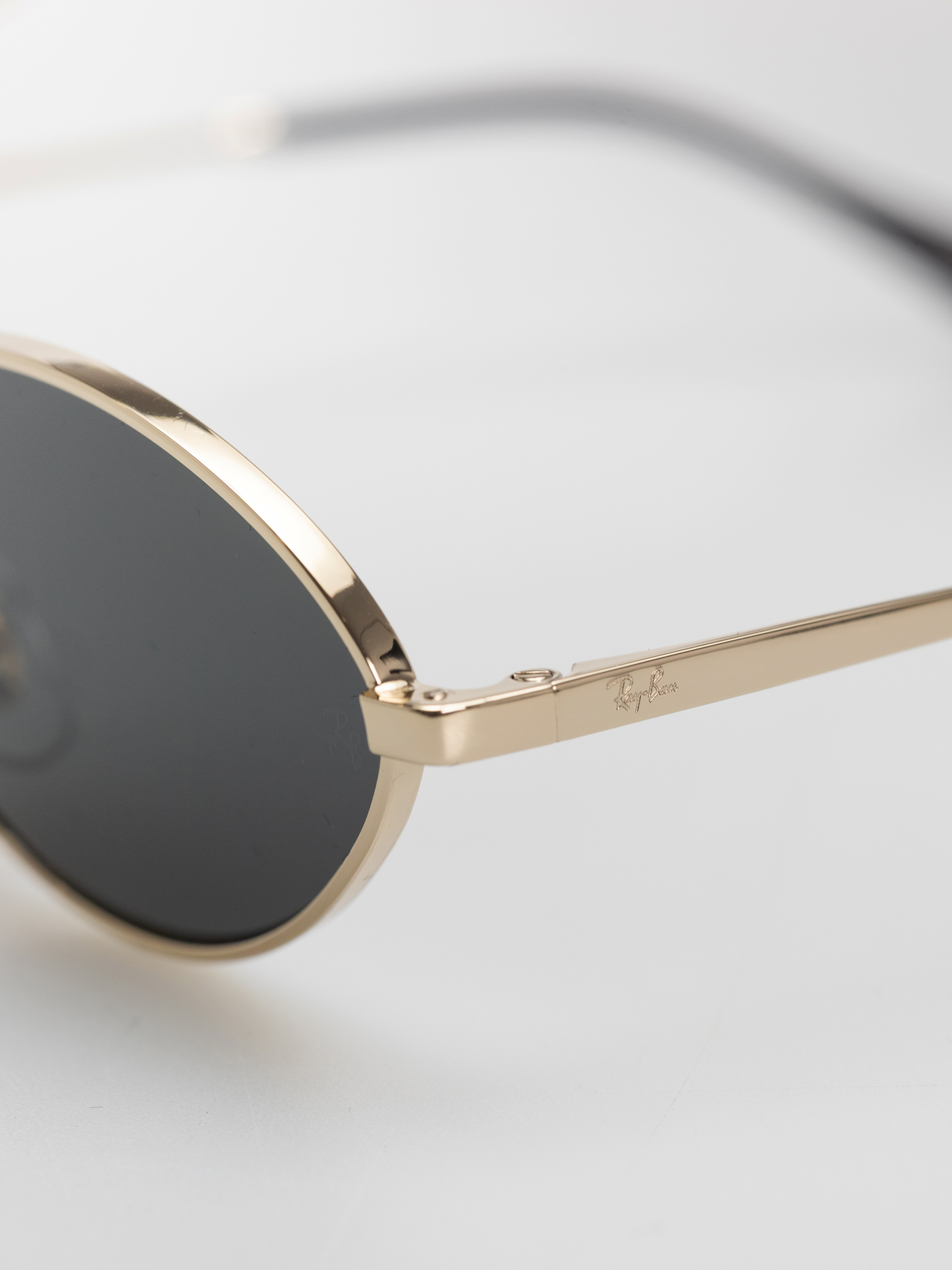 Sluneční brýle Ray-Ban Kai (polerowany jasne złoto/ciemnoszary)