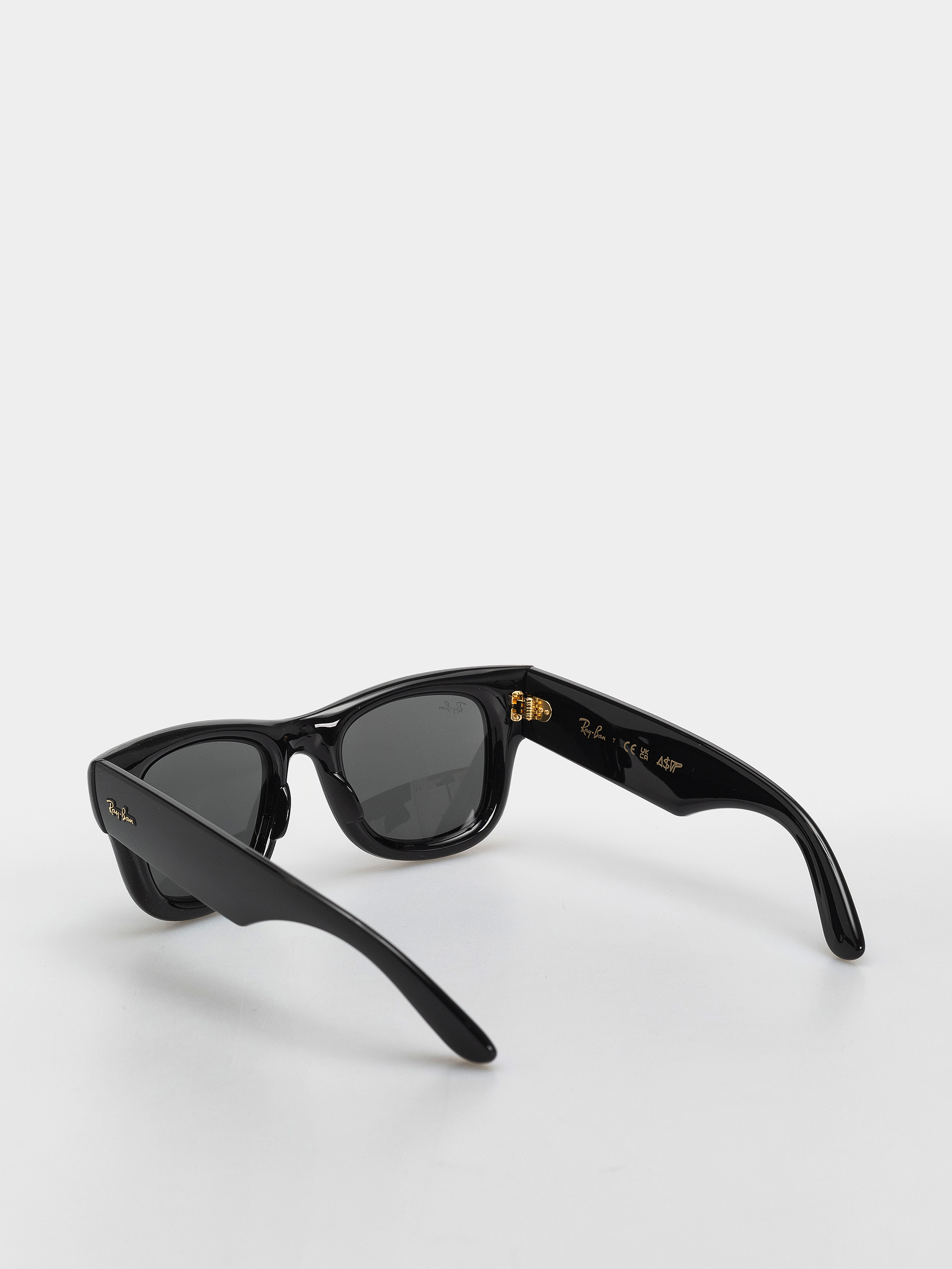 Sluneční brýle Ray-Ban Wayfarer Puffer (polerowany czarny/ultra czarny)