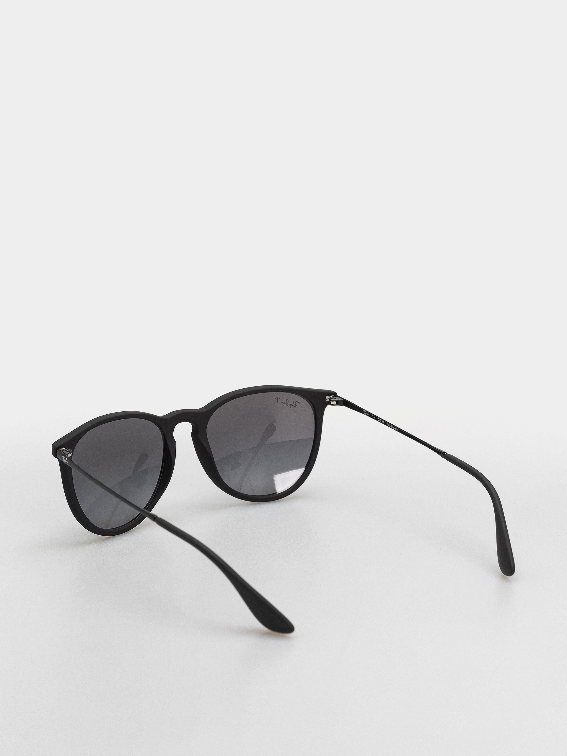 Sluneční brýle Ray-Ban Erika (matowy guma czarny/polaryzacyjne szary)