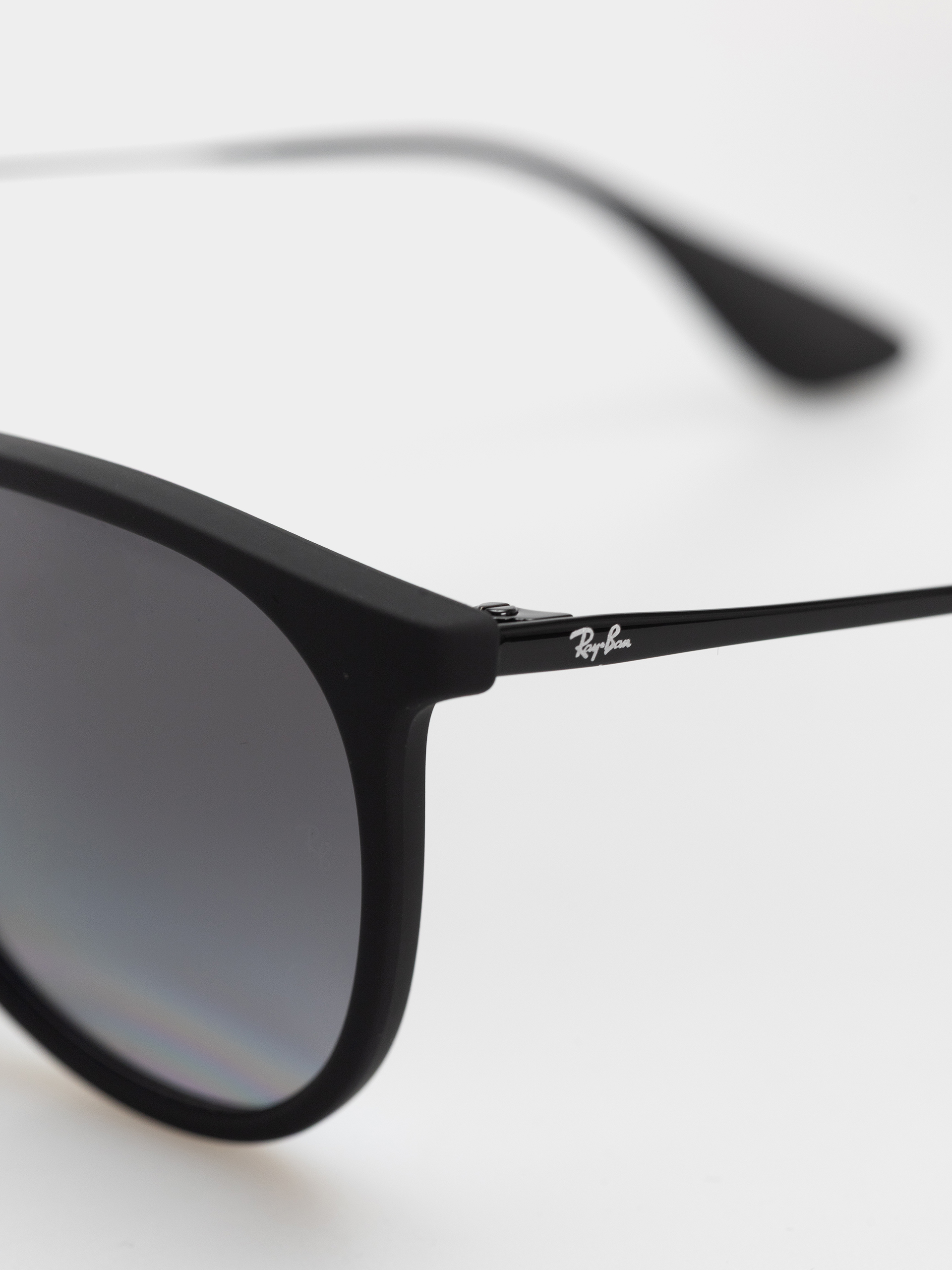 Sluneční brýle Ray-Ban Erika (matowy guma czarny/polaryzacyjne szary)